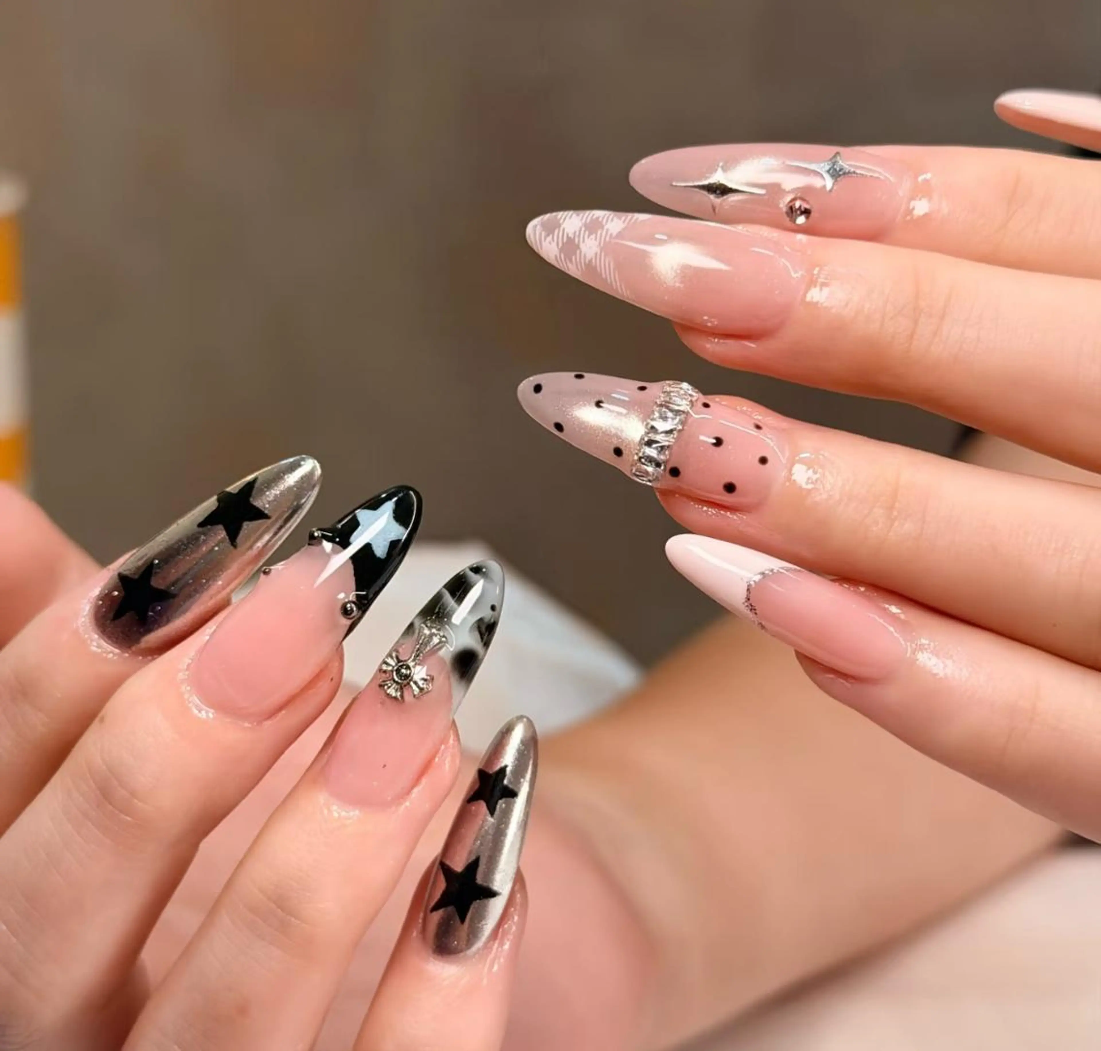 ネイル ハンドネイル 🎀 UU_nailのネイルデザイン