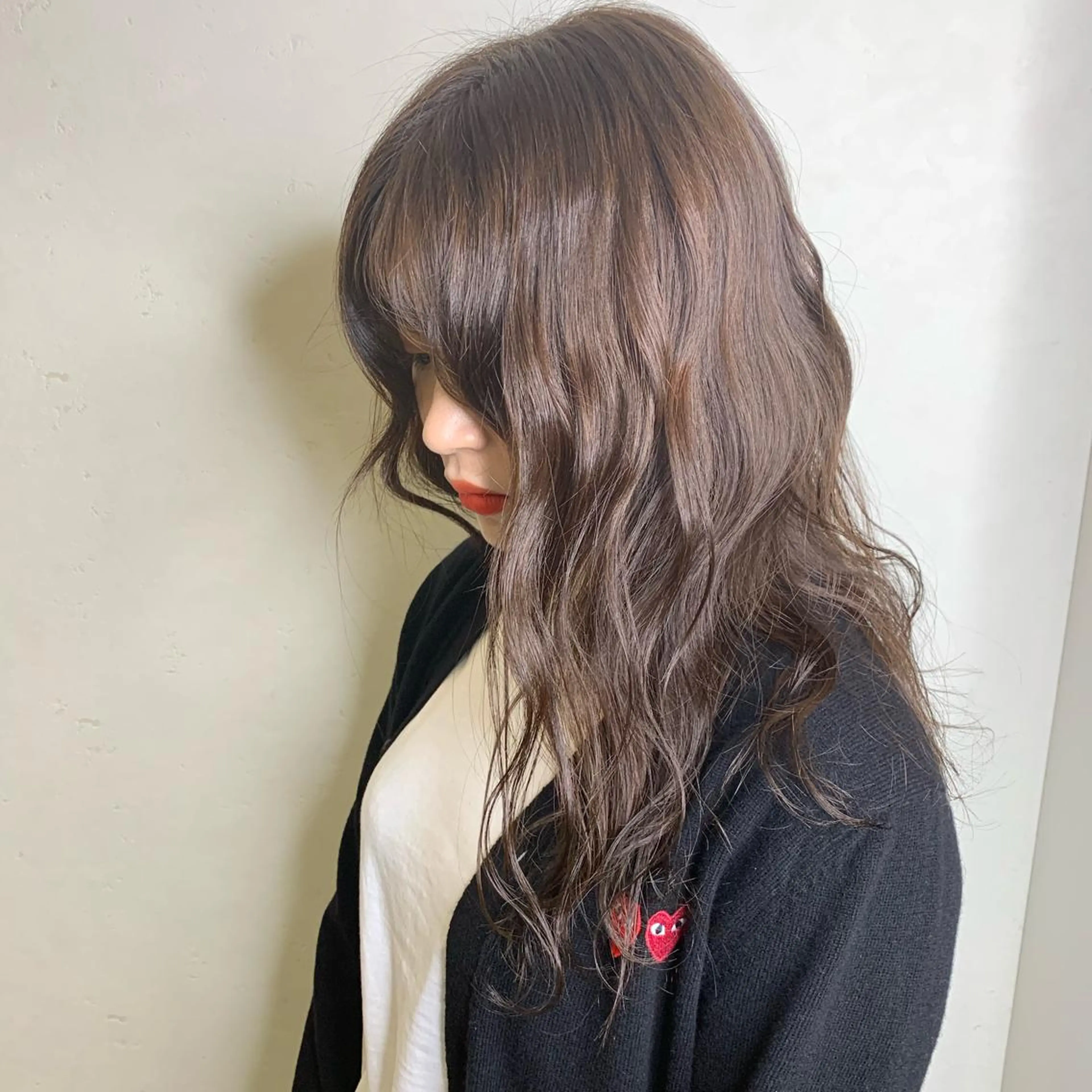 セミロング カラー ブリーチ ケアブリーチ ダブルカラー ハイライトカラー イルミナカラー オリーブカラー 特化　　kaiのヘアスタイル