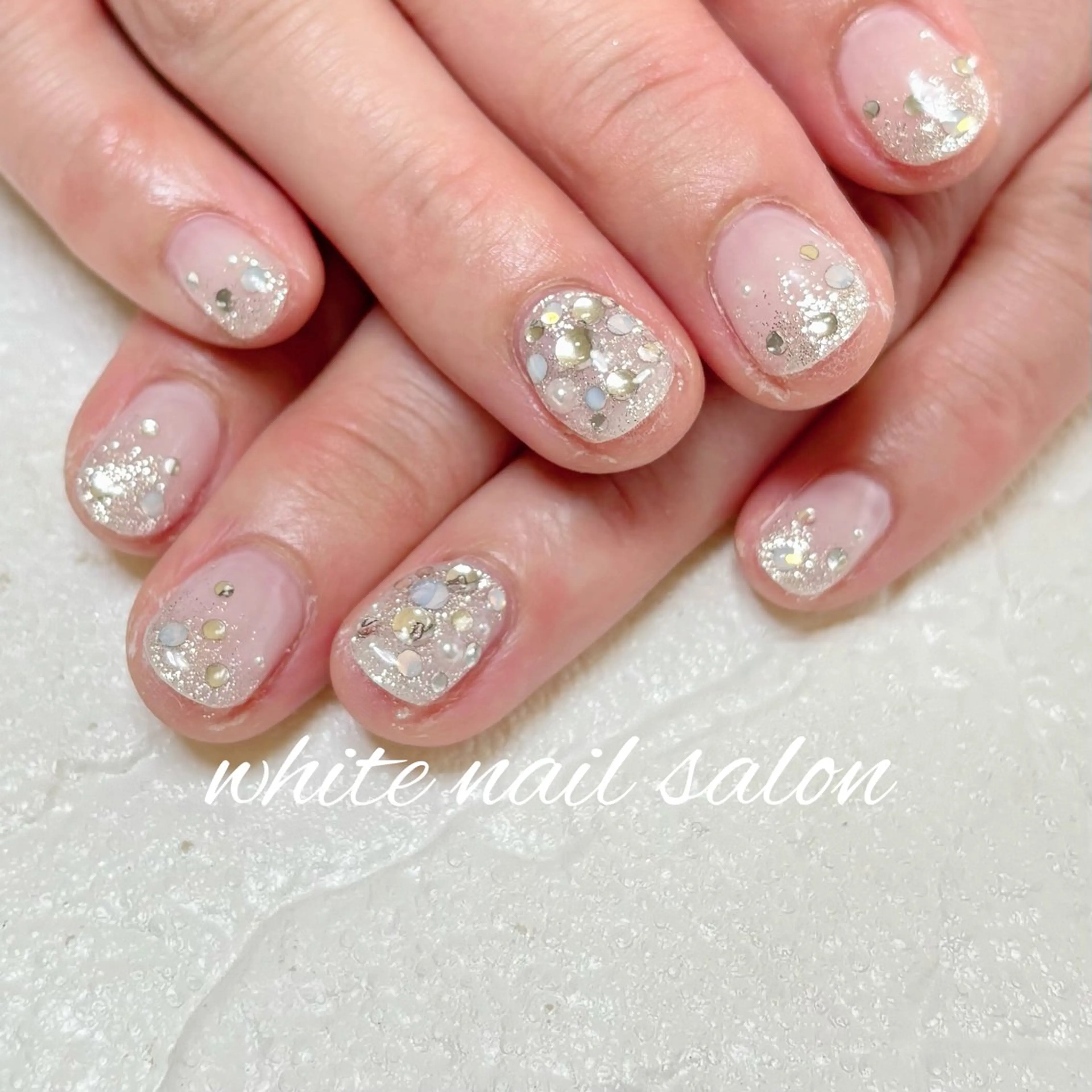 ネイル フットネイル 持ち込み ハンドネイル white nail salonのネイルデザイン
