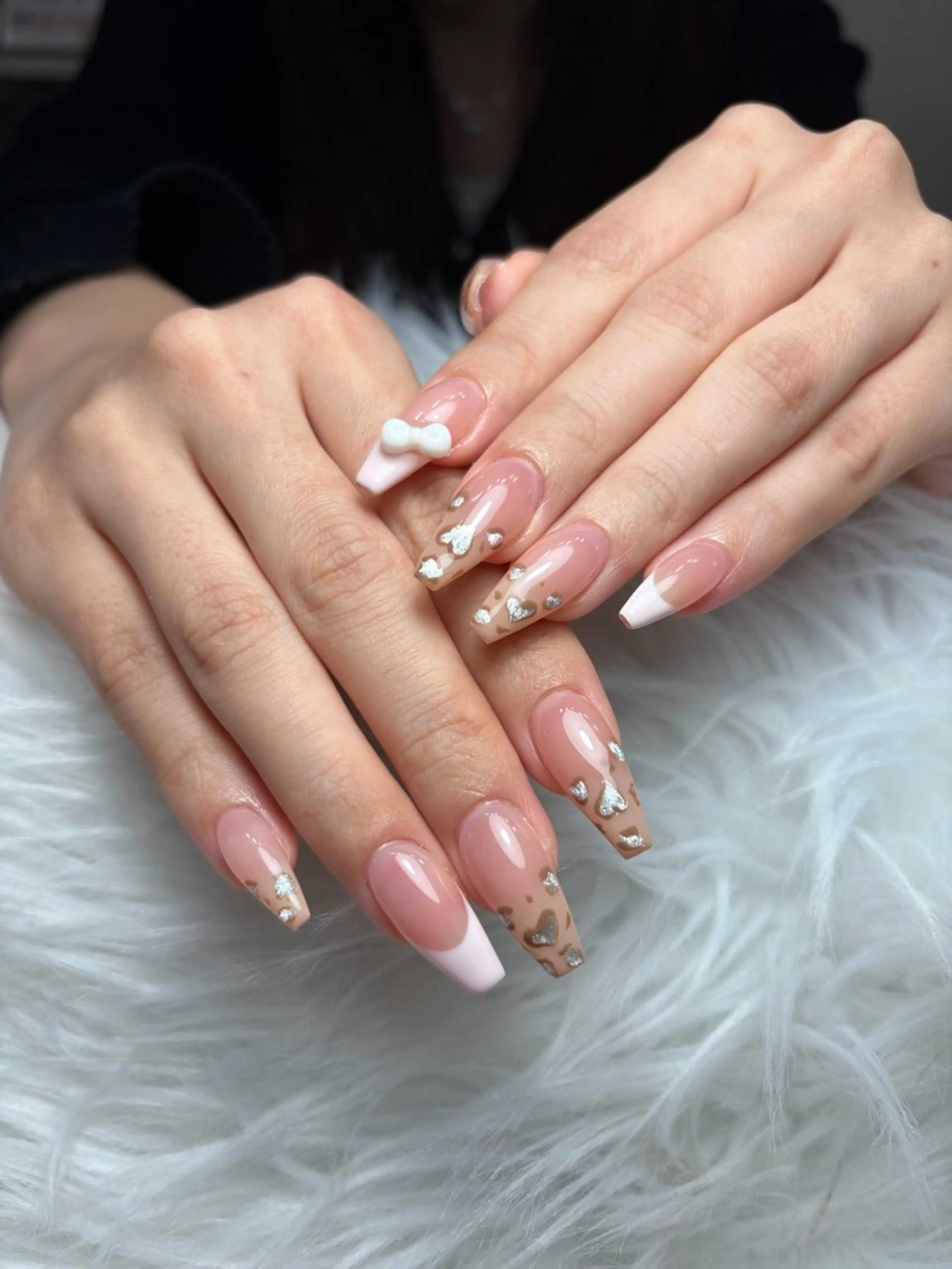 ネイル アートネイル 長さ出し ジェルネイル マグネットネイル ニュアンスネイル ハンドネイル Cloudy Chan Nailのネイルデザイン