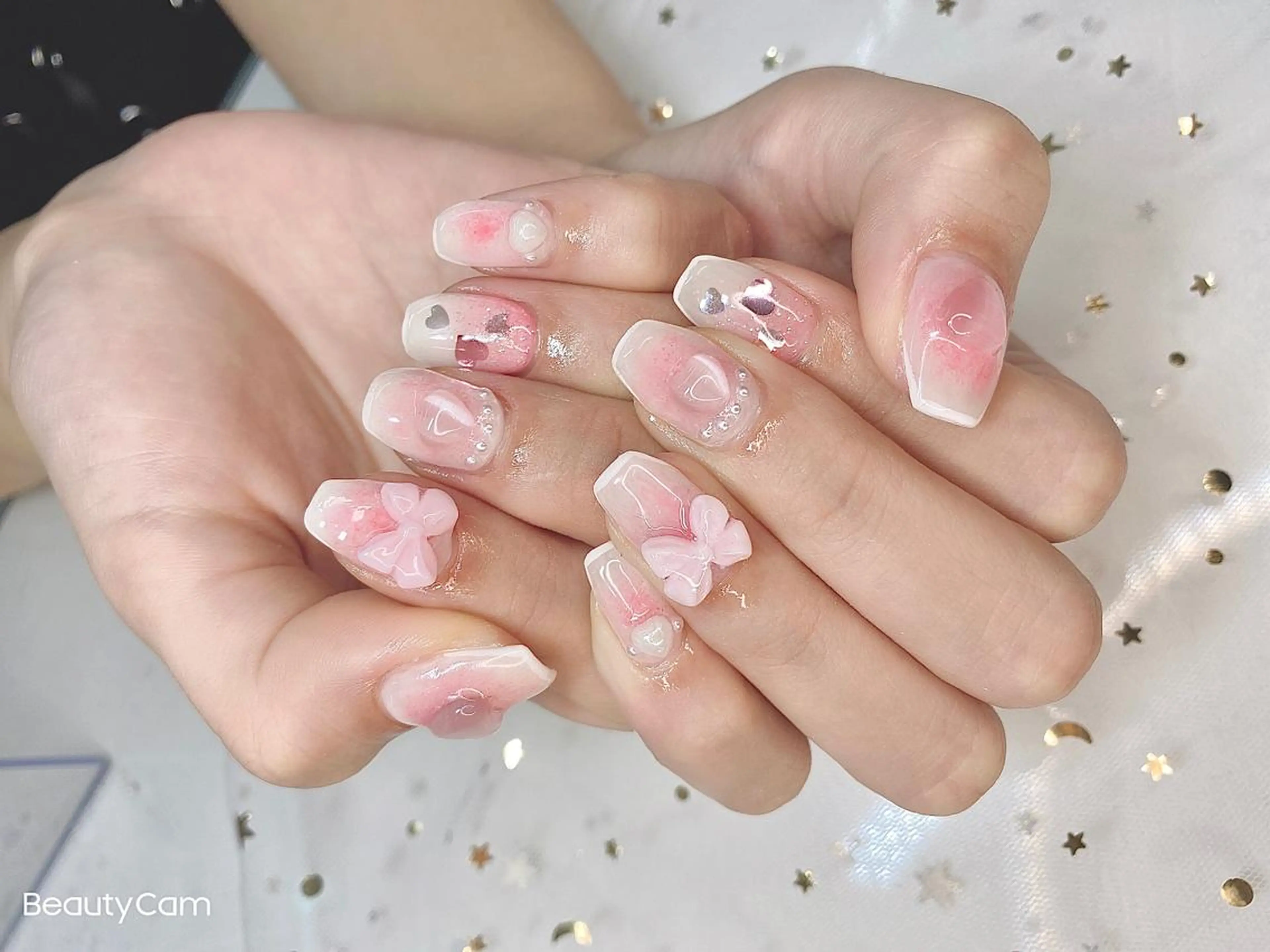 ネイル I-nailロング /ワンホン/キラキラのネイルデザイン