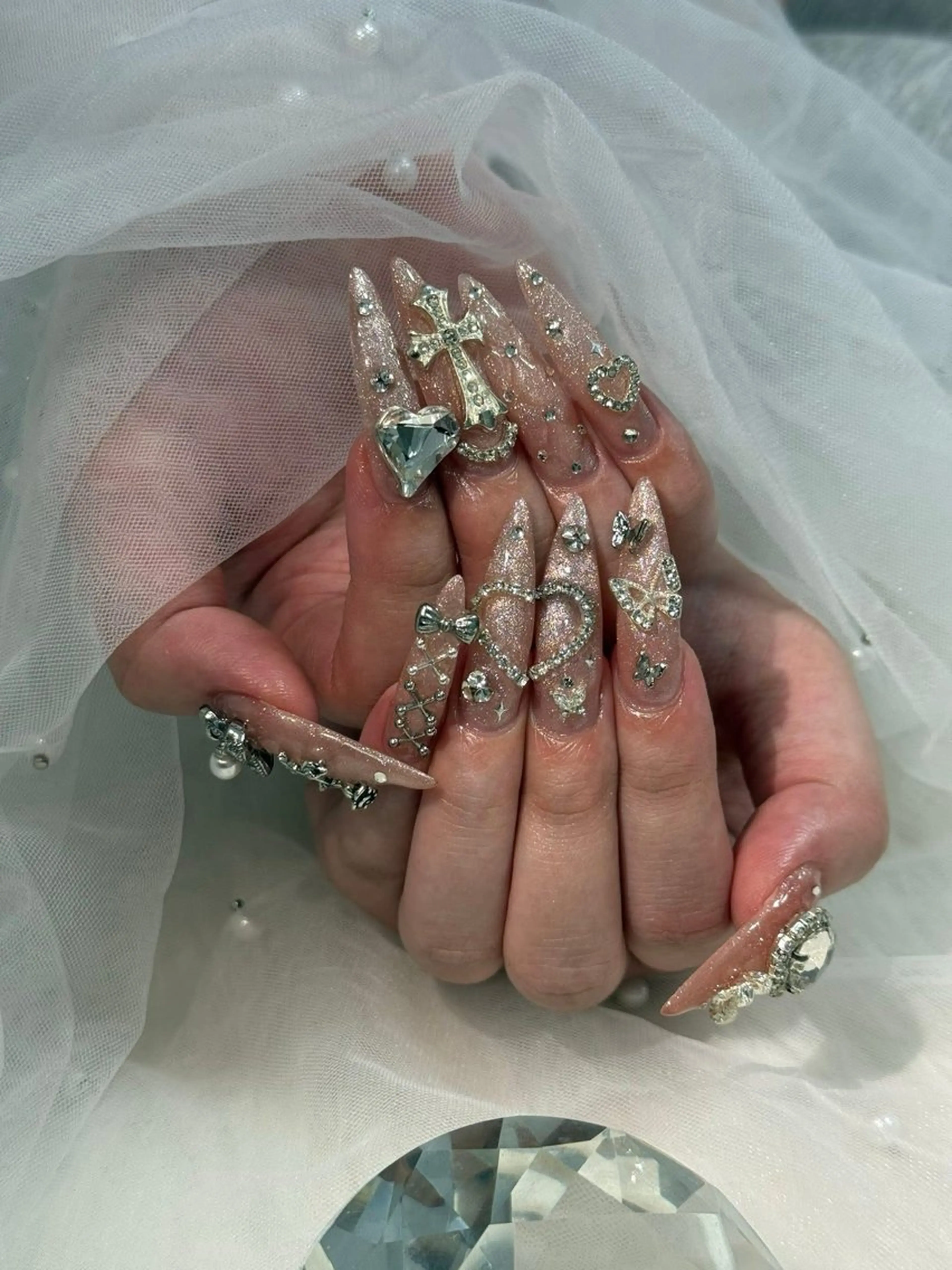 ネイル アートネイル オーロラネイル チークネイル 長さ出し フットネイル Chan nailsのネイルデザイン