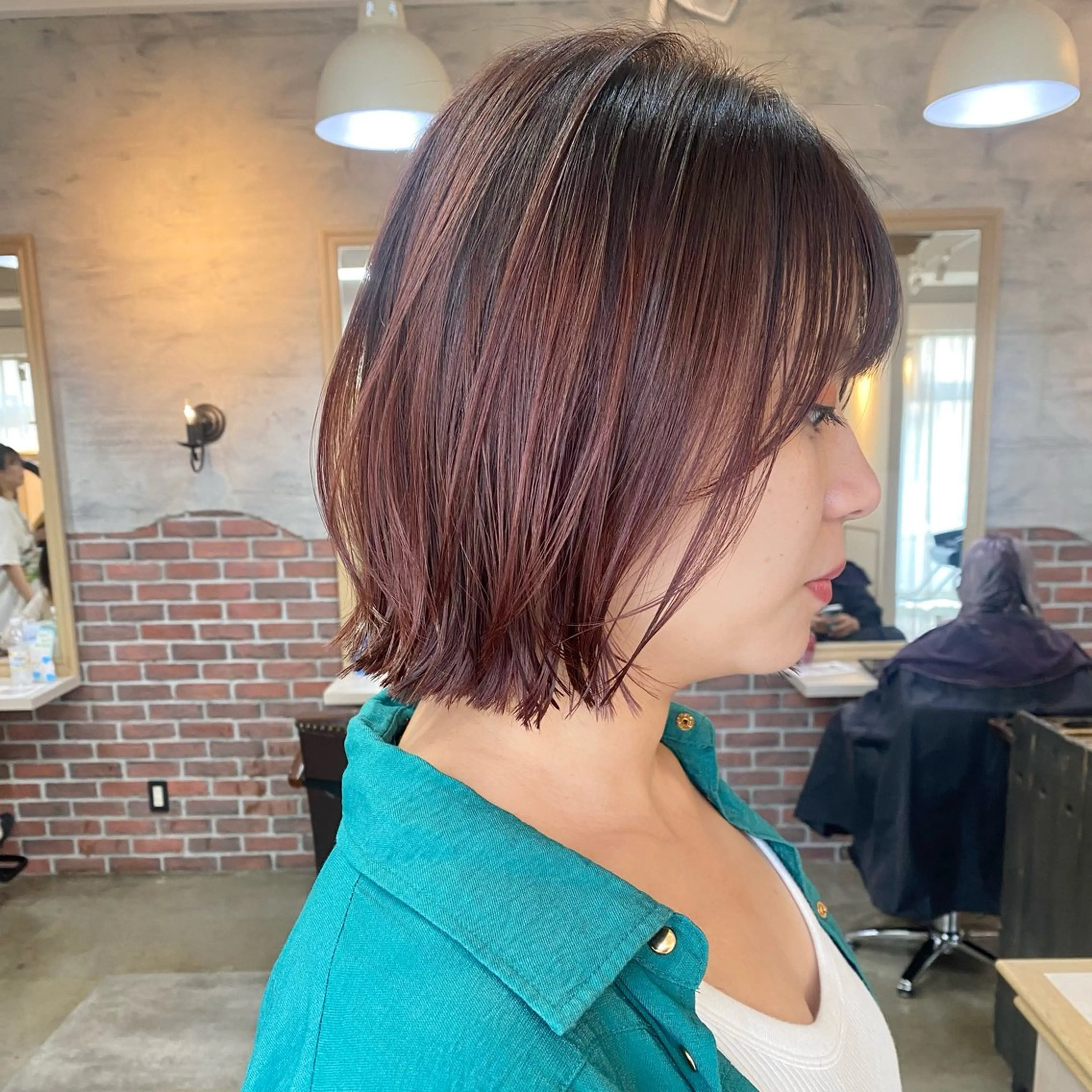 ミディアム カラー ボブレイヤー ボブ レイヤーカット カット ヘアカラー レイヤーカット/ 根本瑠実のヘアスタイル