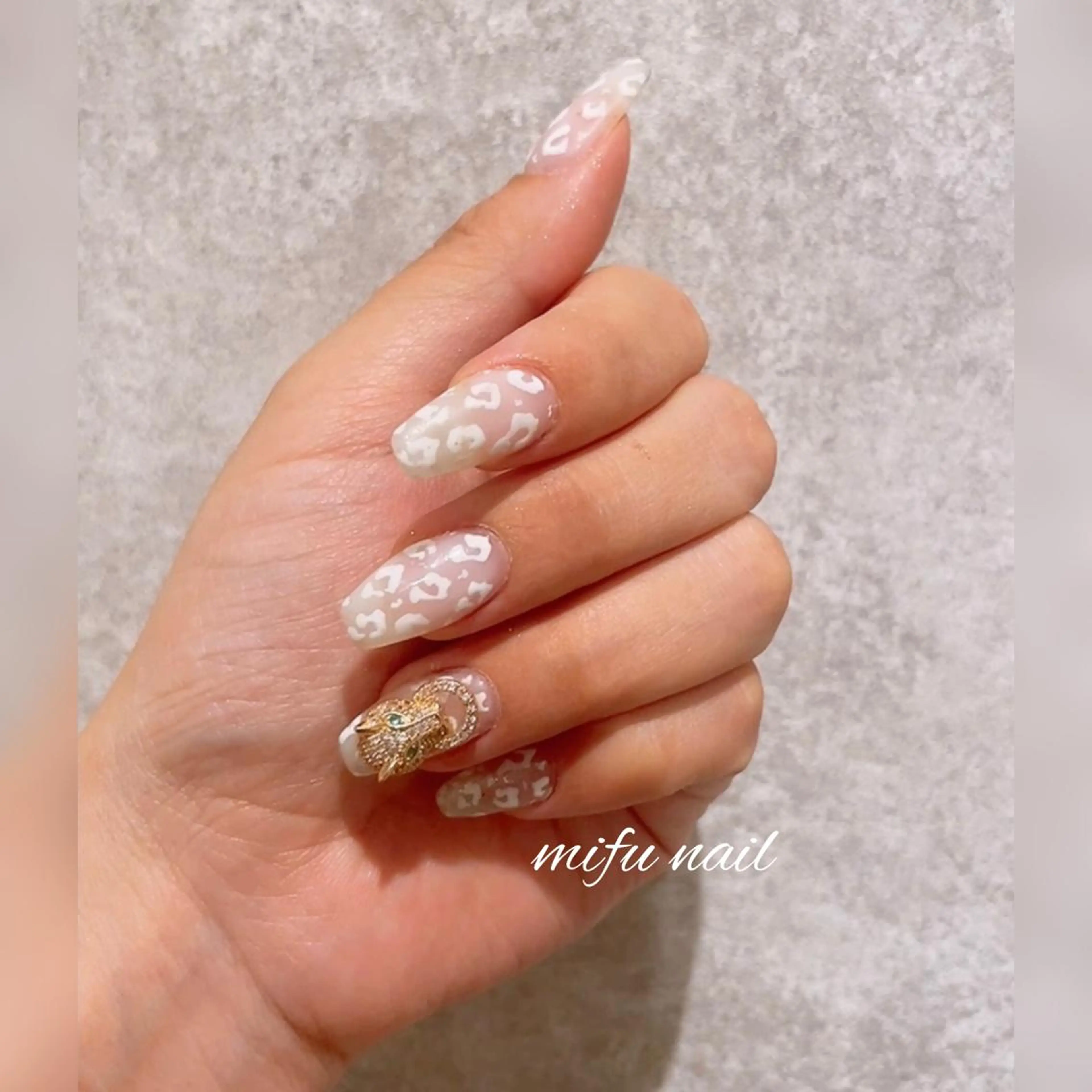 セミロング ハンドネイル ハンドケア 大田 美笛香のネイルデザイン