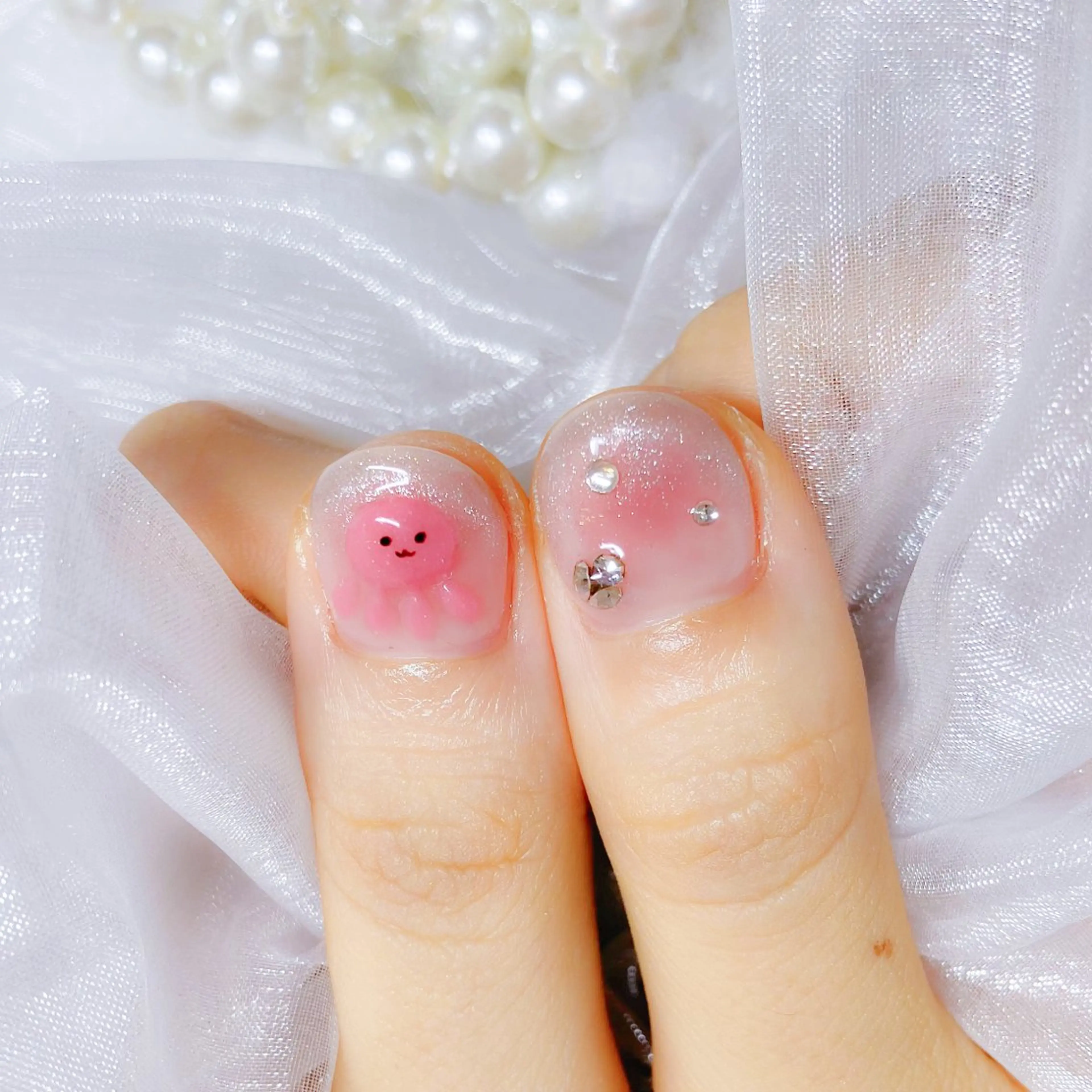 ネイル オーロラネイル フラッシュネイル ジェルネイル 氷ネイル・うるうるネイル キラキラネイル Amour baseのネイルデザイン