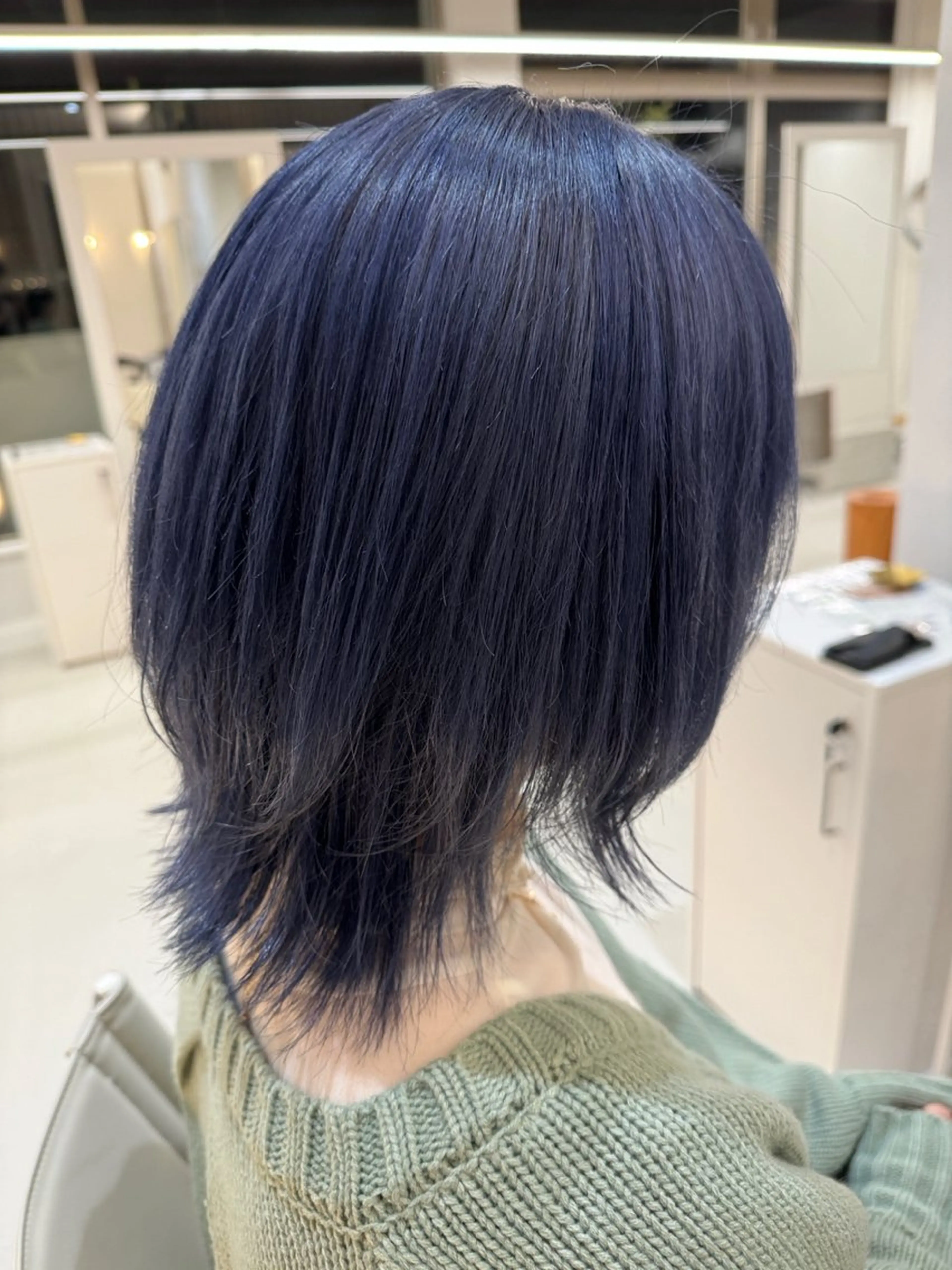 ミディアム カラー ブリーチ ブルーカラー ブルーラベンダー ラベンダーカラー カラー/ 髪質改善/新吾ありさのヘアスタイル