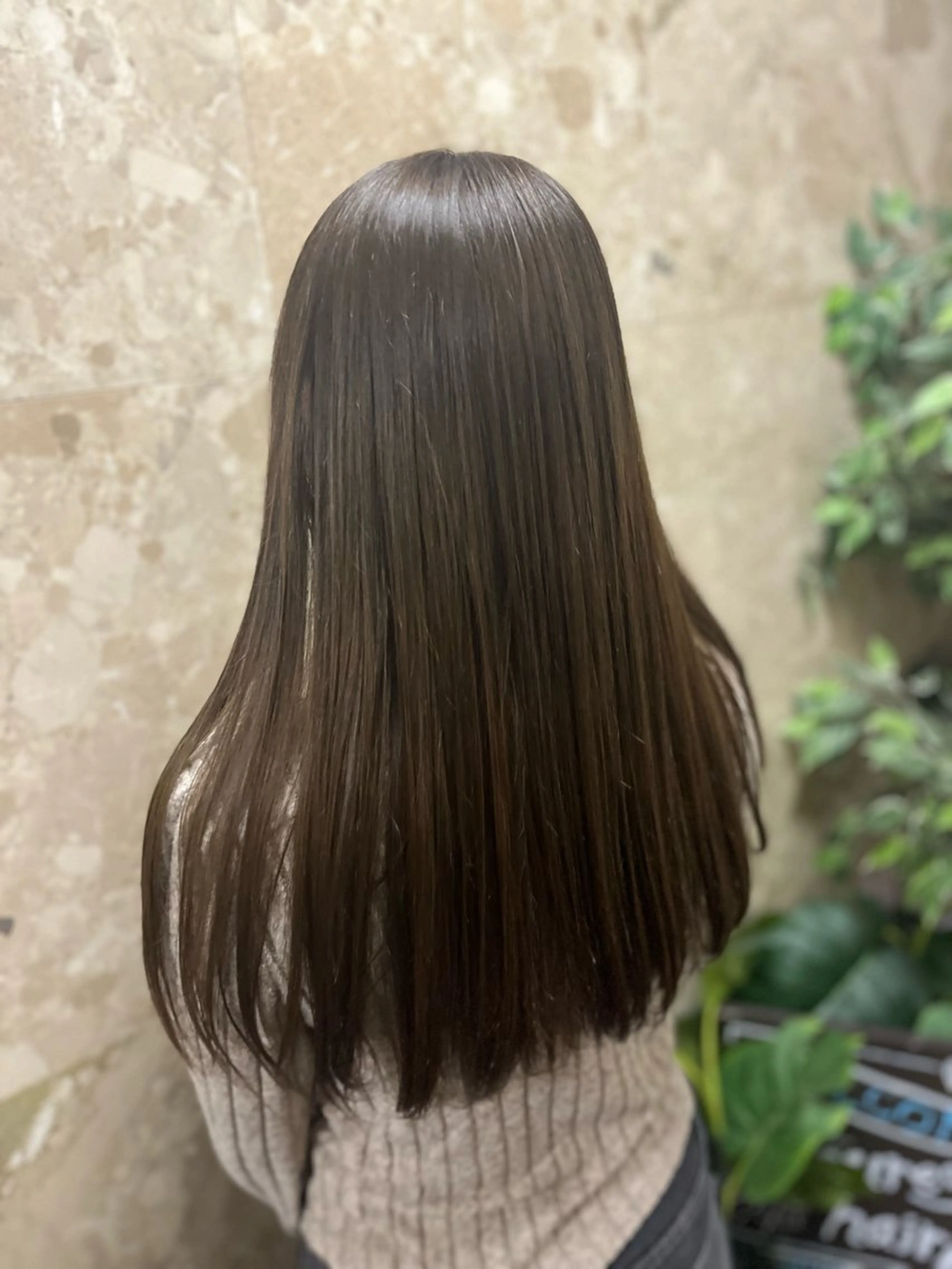 ロング カラー グレージュ 髪質改善 縮毛矯正 トリートメント @ YUTAのヘアスタイル