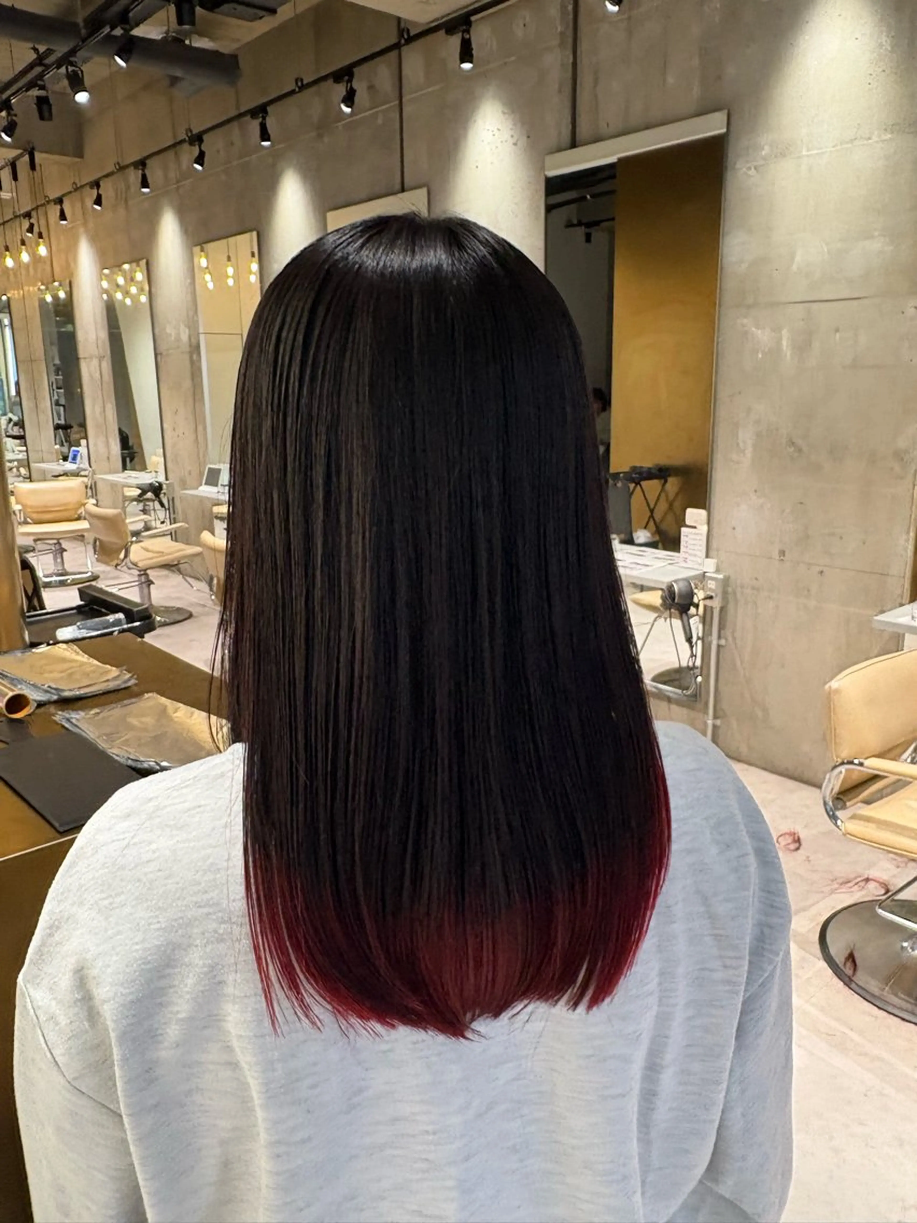 カラー ブリーチ デザインカラー はなか🌷カラー モデル募集中✂️のヘアスタイル