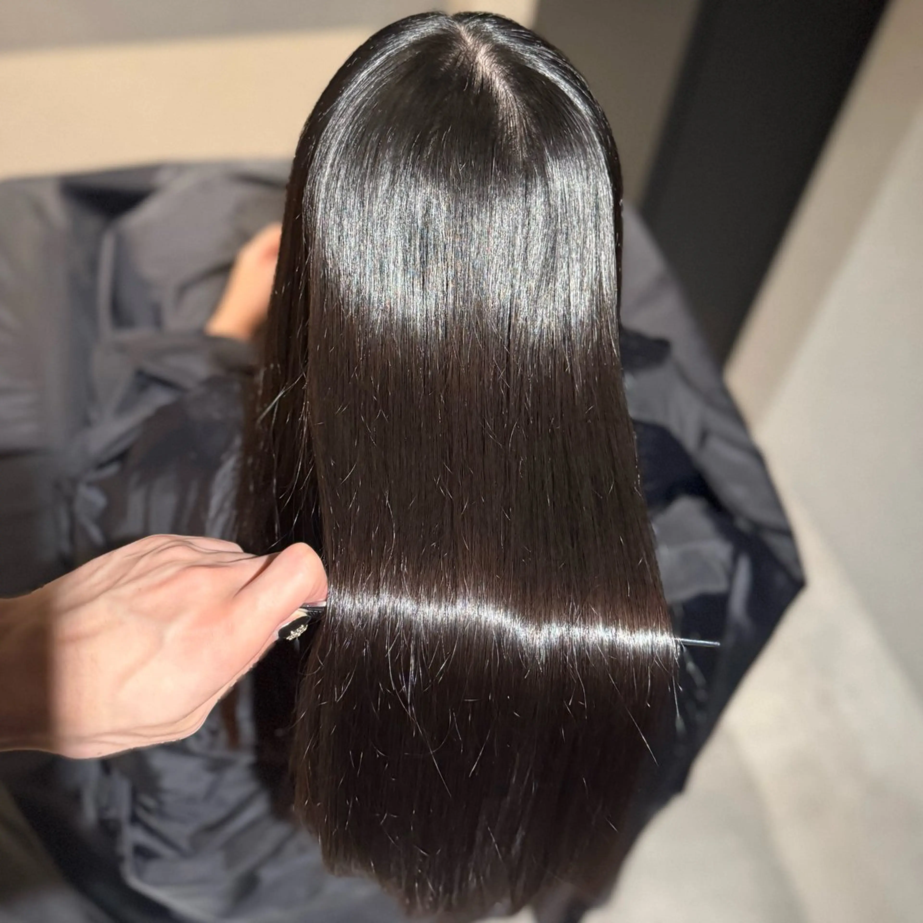 ロング パーマ 髪質改善 韓国風ヘア 縮毛矯正 トリートメント ヘアカラー トリートメント 髪質改善Ⅰ透明感 艶カラーⅠたつやのヘアスタイル