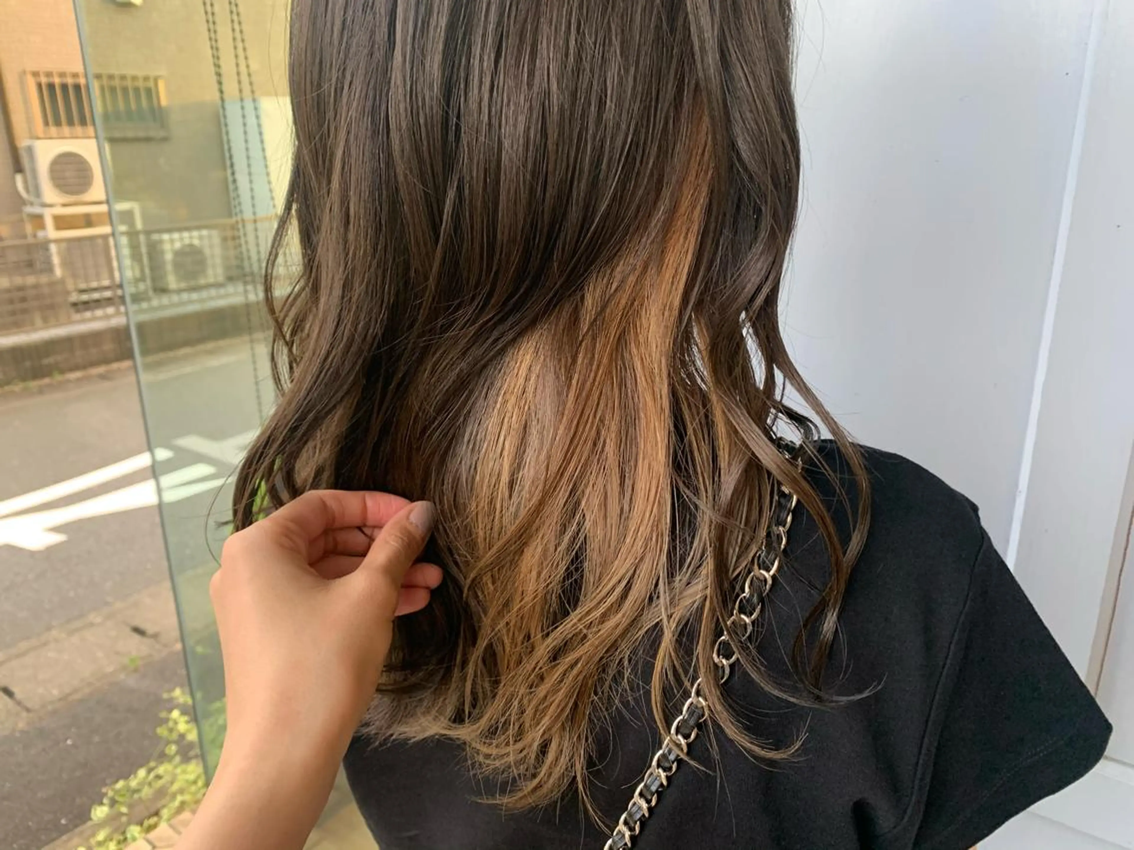 ロング カラー ベージュカラー ヘアカラー トリートメント ツキダテ ユイのヘアスタイル