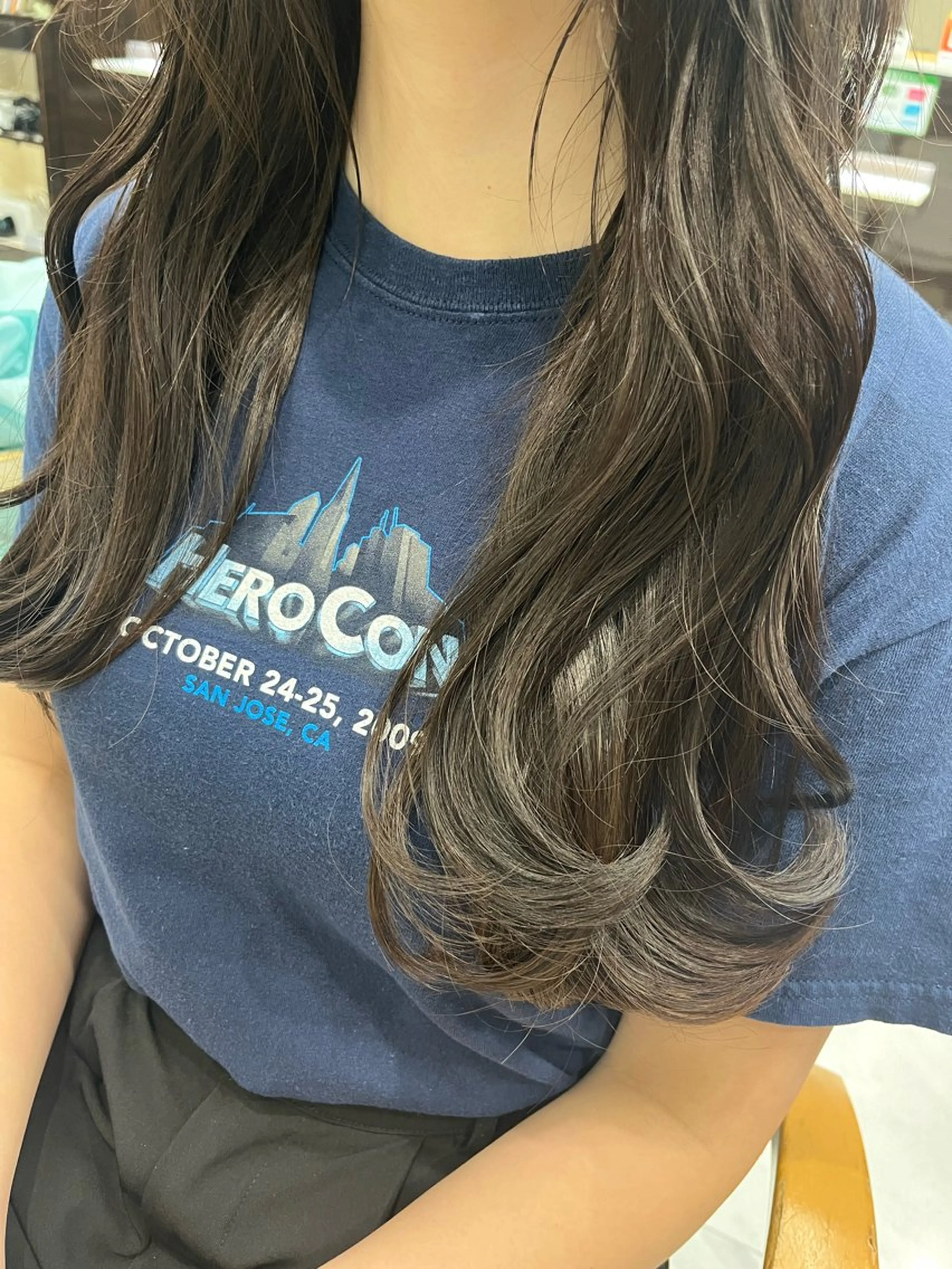 ロング ☘️上村 ☘️髪質 改善/透明感カラーのヘアスタイル