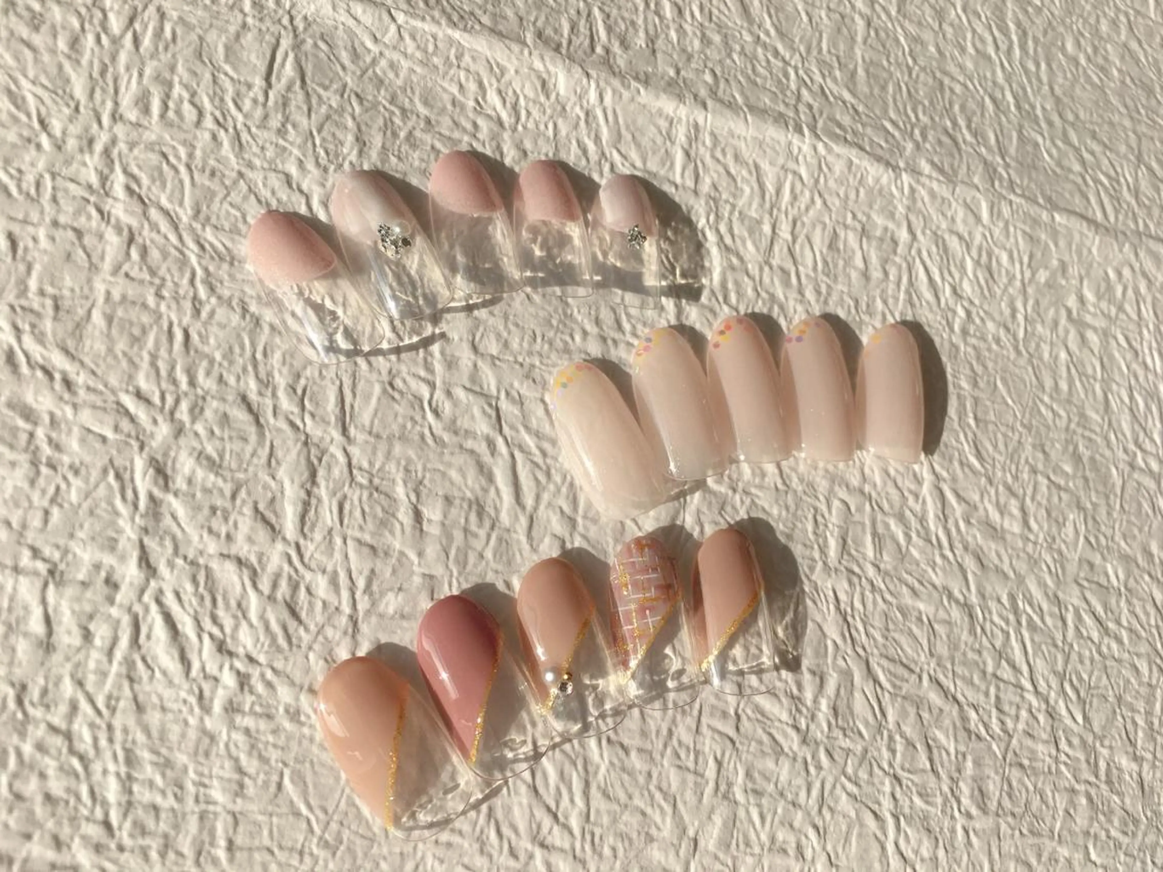 ネイル フットネイル ミラーネイル ニュアンスネイル ショートネイル 冬ネイル nailroom  OHANA所属・nailroom OHANA🌴のネイルデザイン