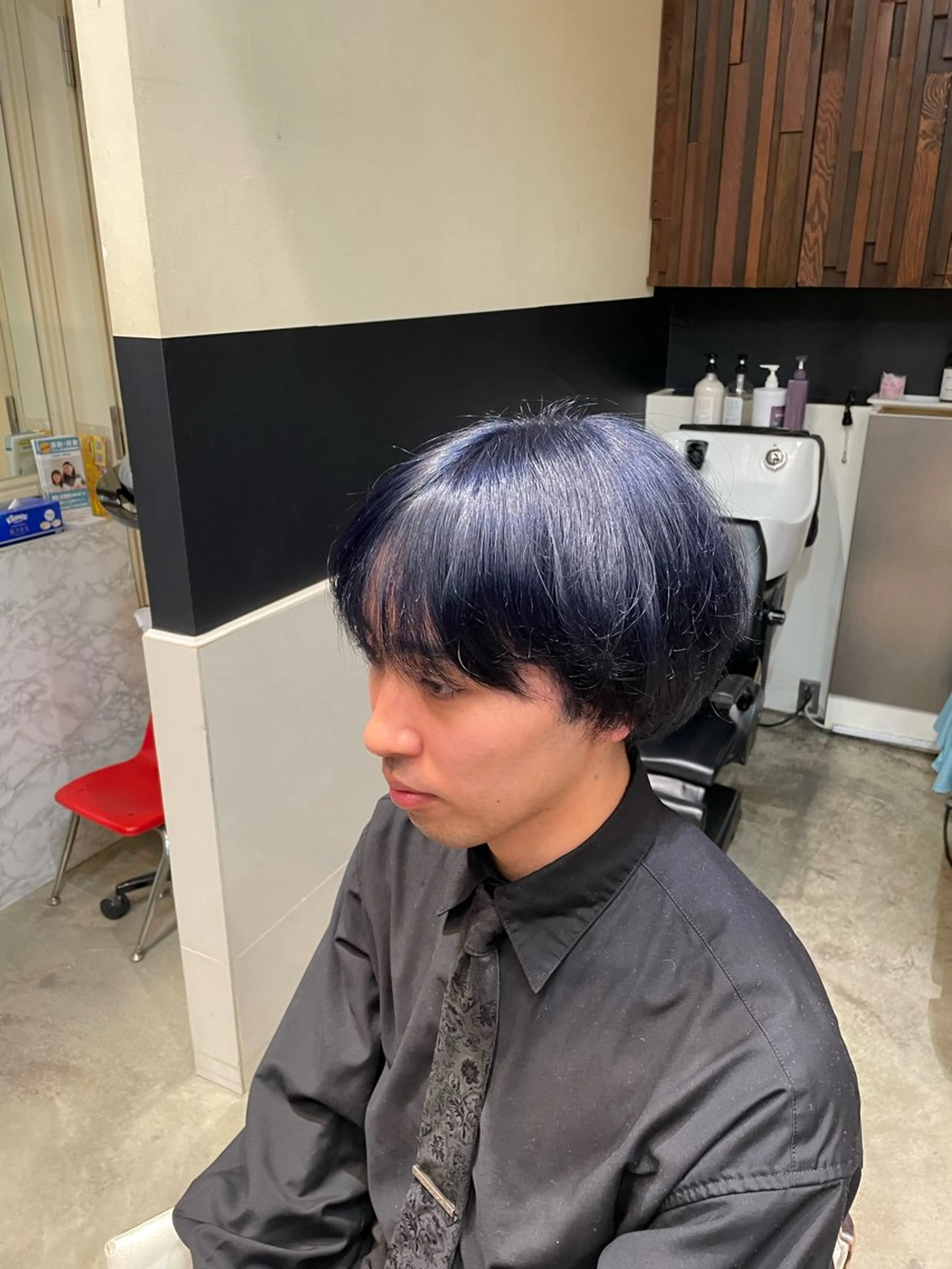 ショート カラー 草間 翔登のヘアスタイル