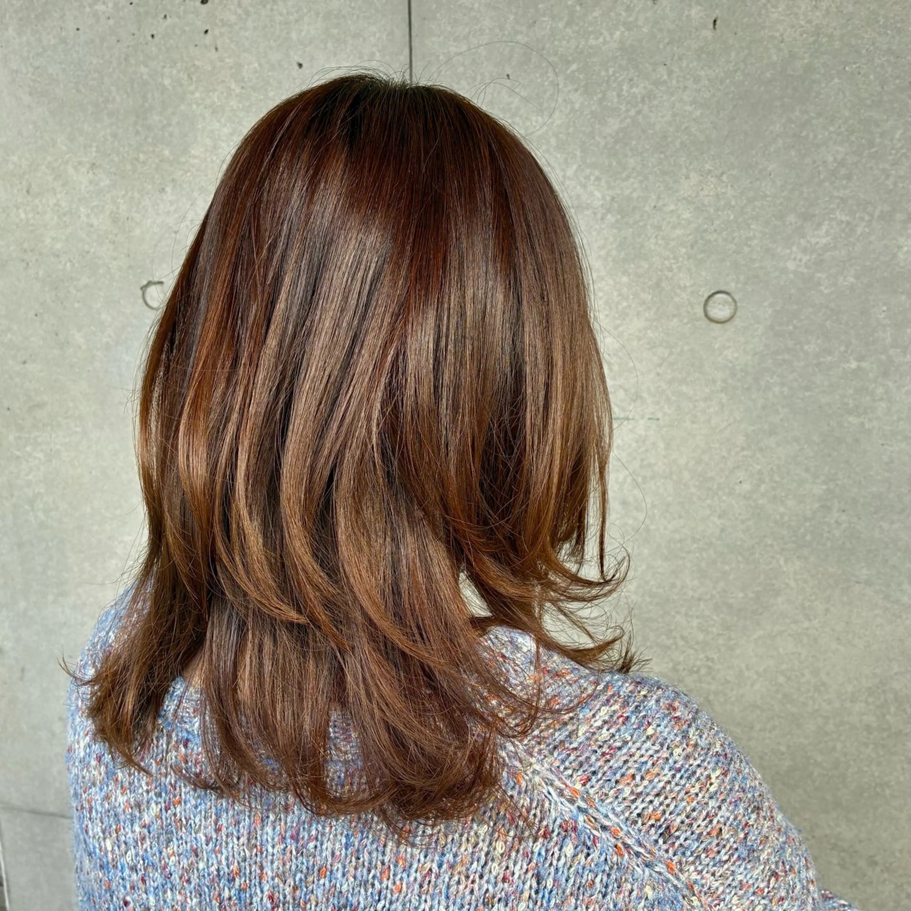 ミディアム レイヤーカット カット 遠藤姫花 𝒂𝒔𝒉草加𓂃のヘアスタイル