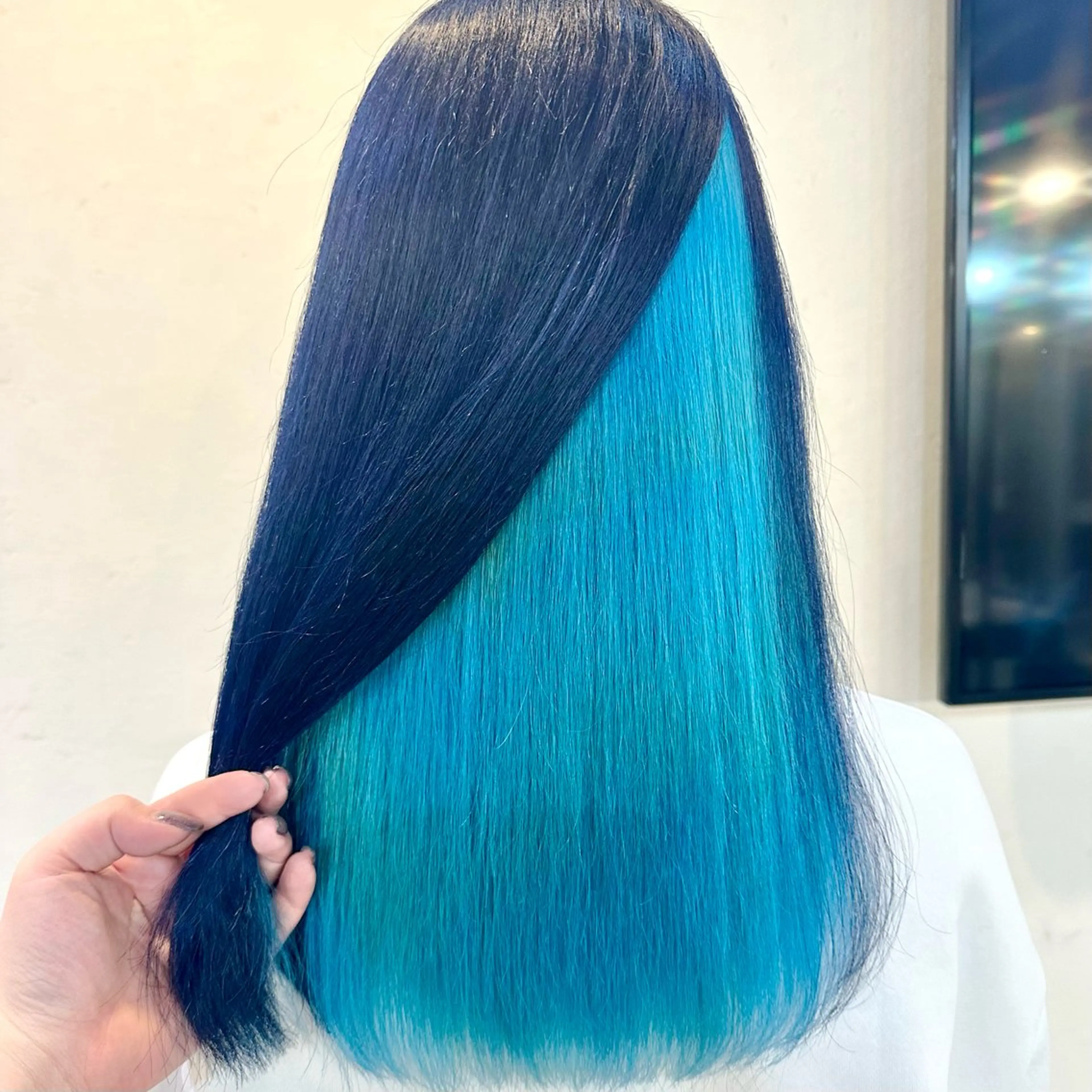 セミロング カラー レイヤー/韓国/ 透明感カラー/みずほのヘアスタイル