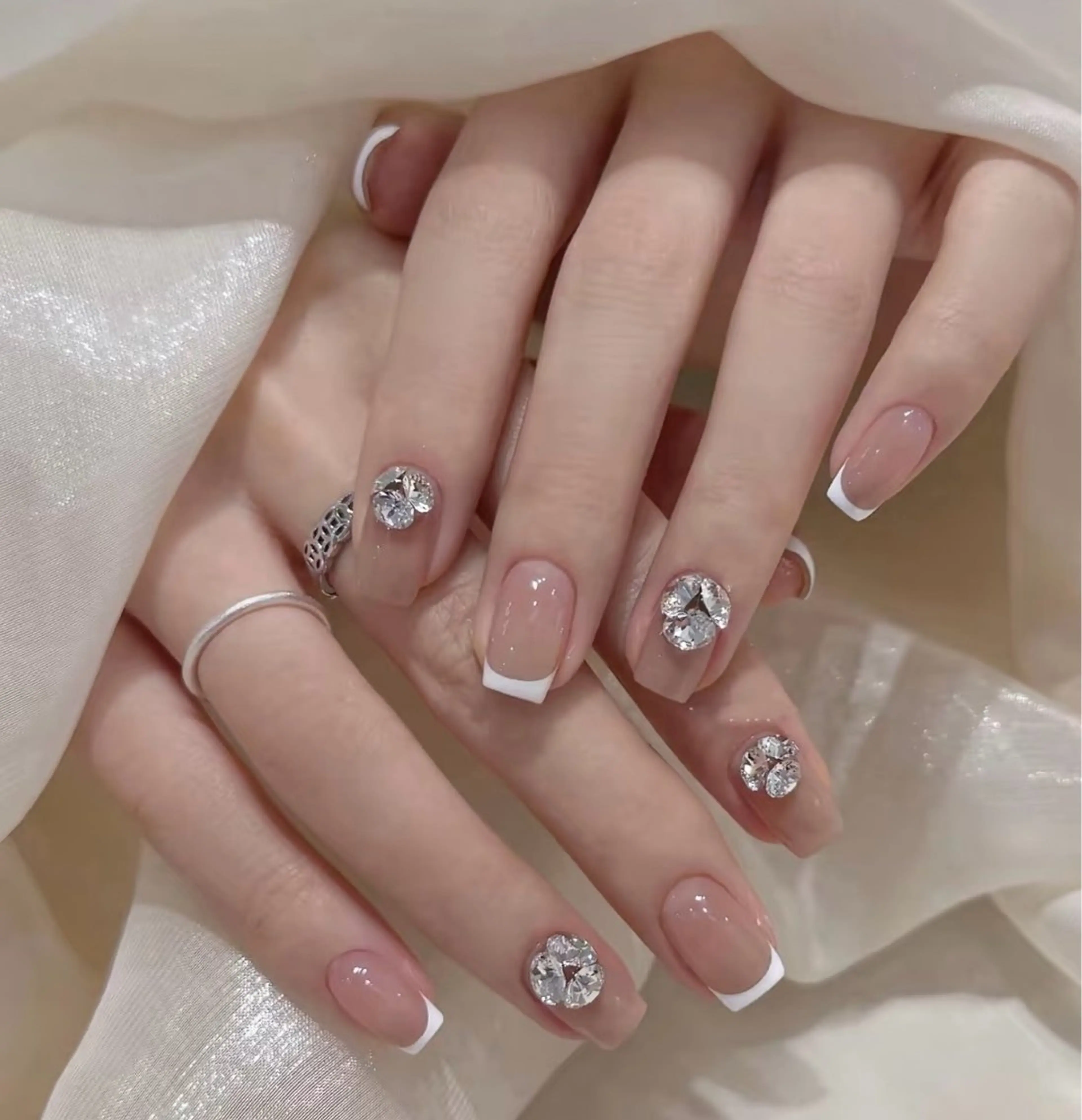 ネイル ハンドネイル ハンドケア 小雨 Nail Studio・168のネイルデザイン