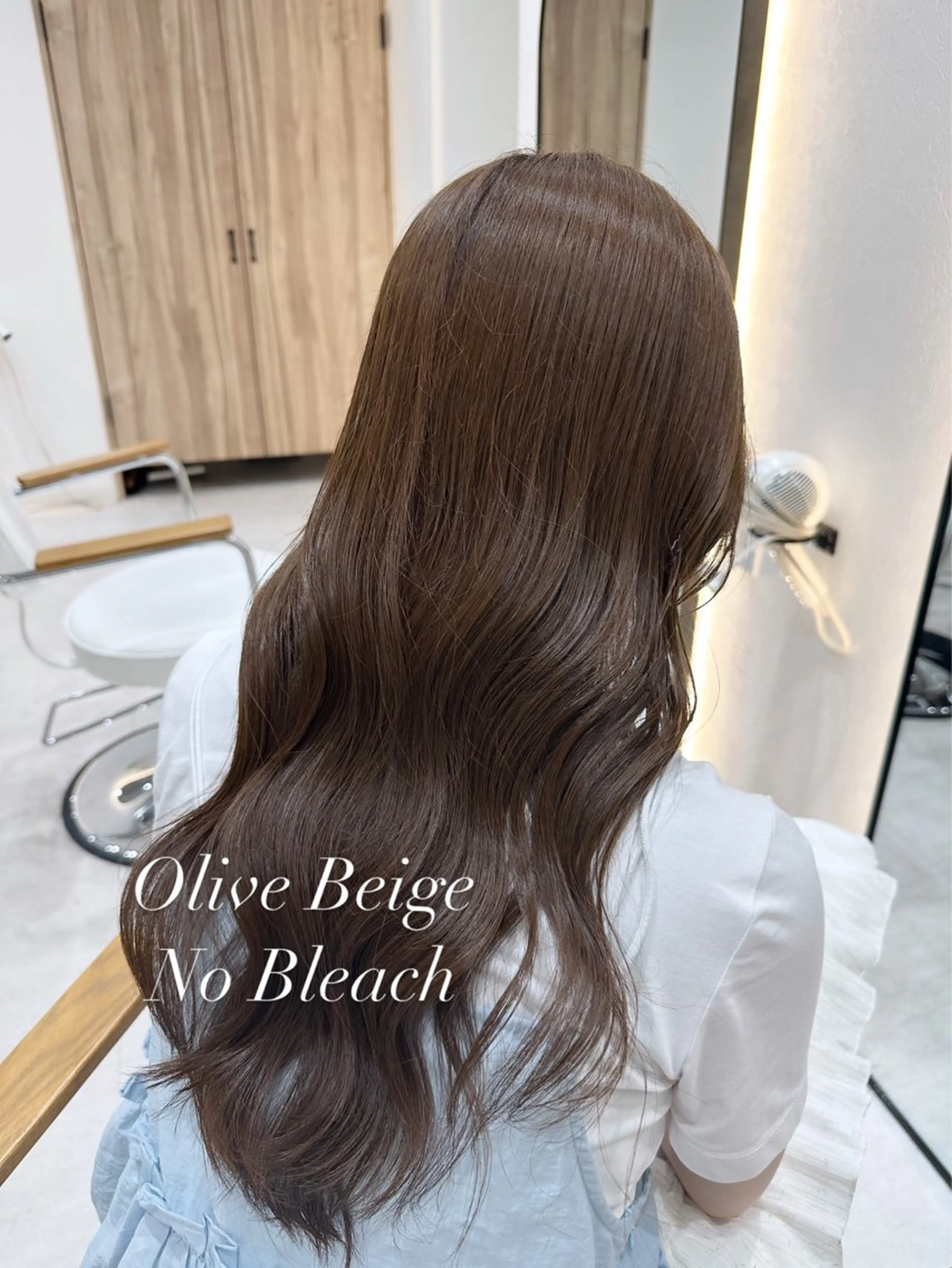 ロング カラー カット ヘアカラー トリートメント 赤み消し/透明感 オリーブ/福田れんのヘアスタイル