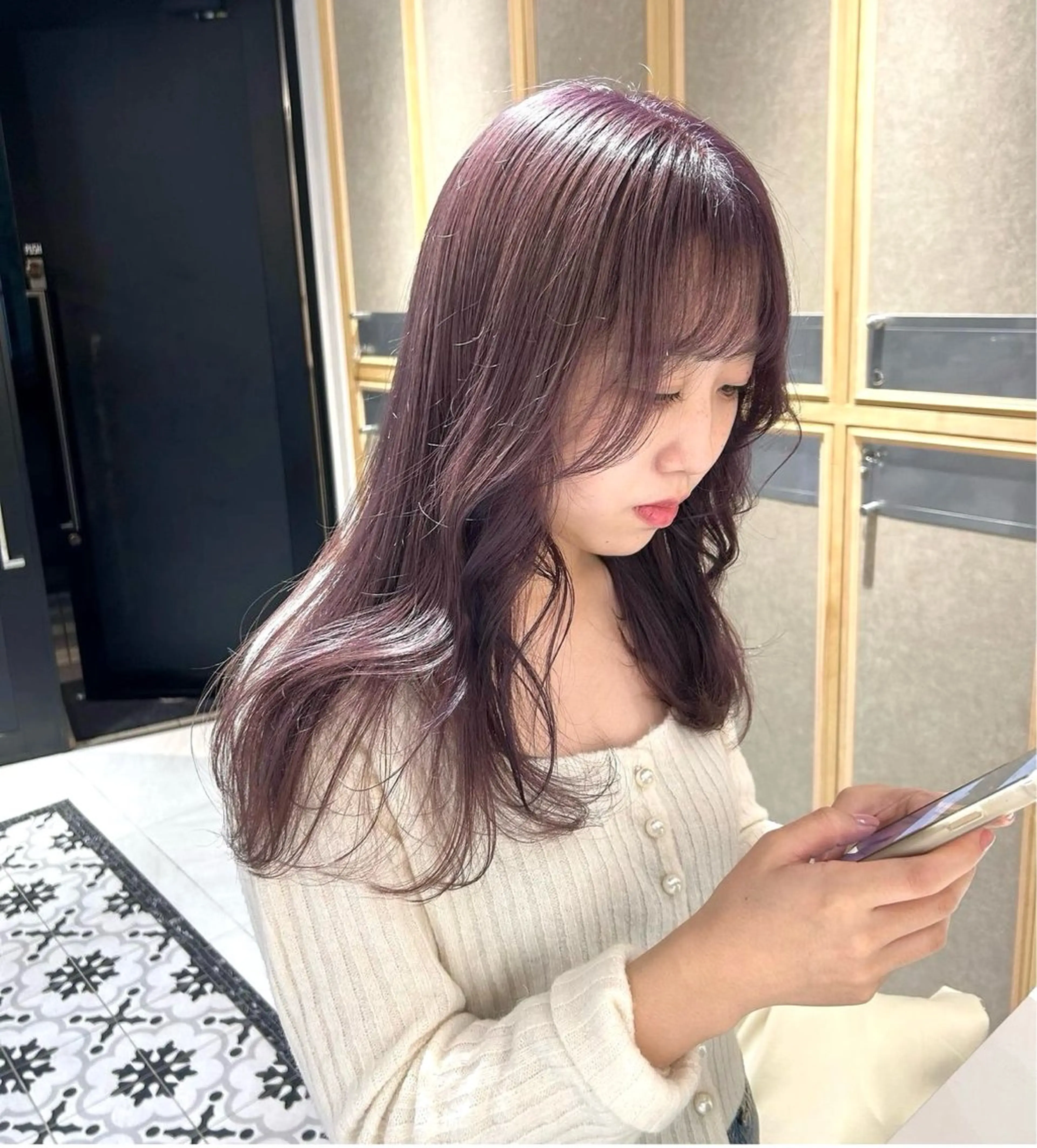 セミロング ラベンダーベージュ ayumi / ミディアムトーンのヘアスタイル