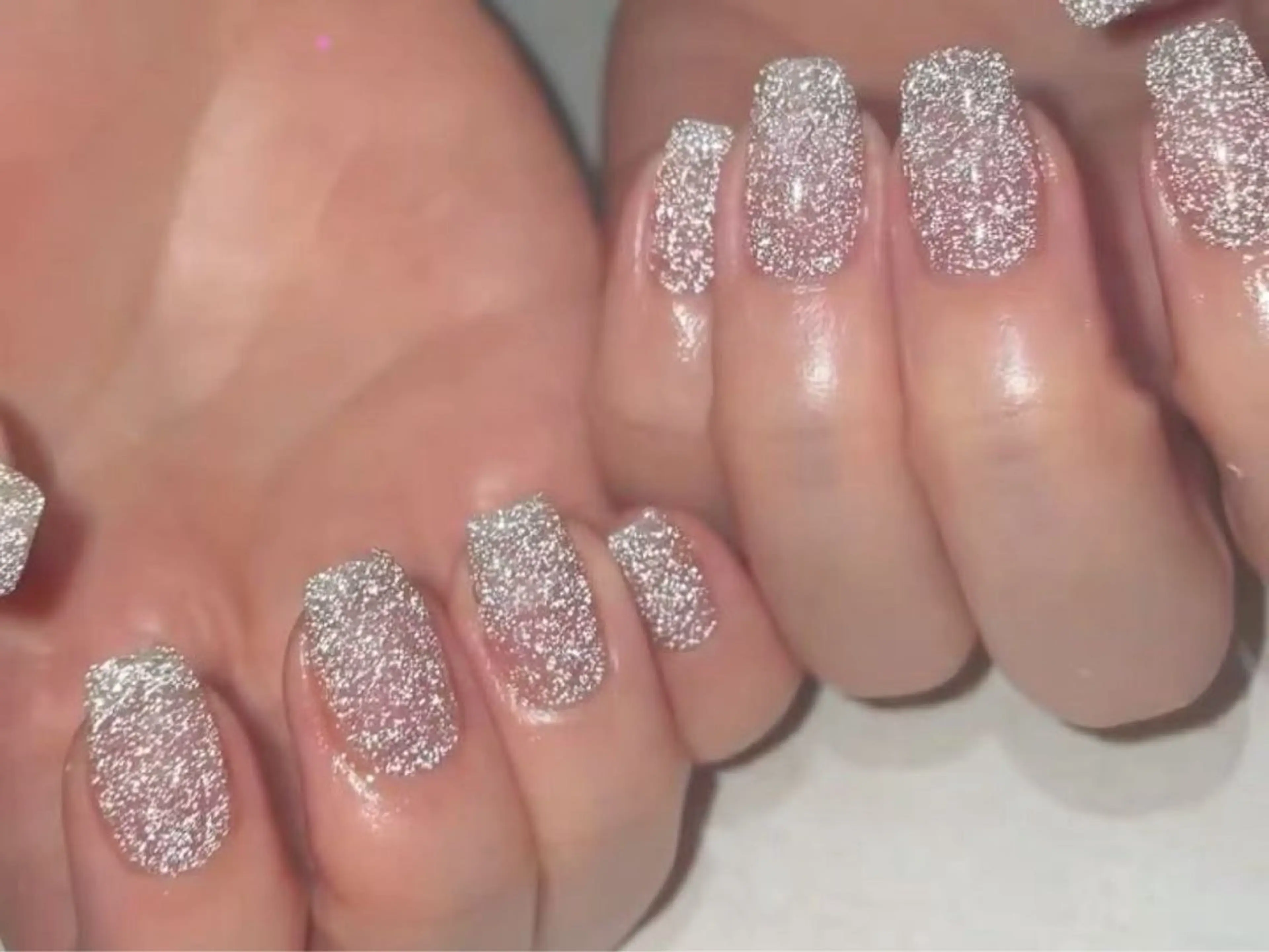 ネイル ゴージャス キラキラネイル ラメ(グリッター) ニュアンスネイル シンプルネイル ハンドネイル ハンドケア DarkHoney 池袋店のネイルデザイン