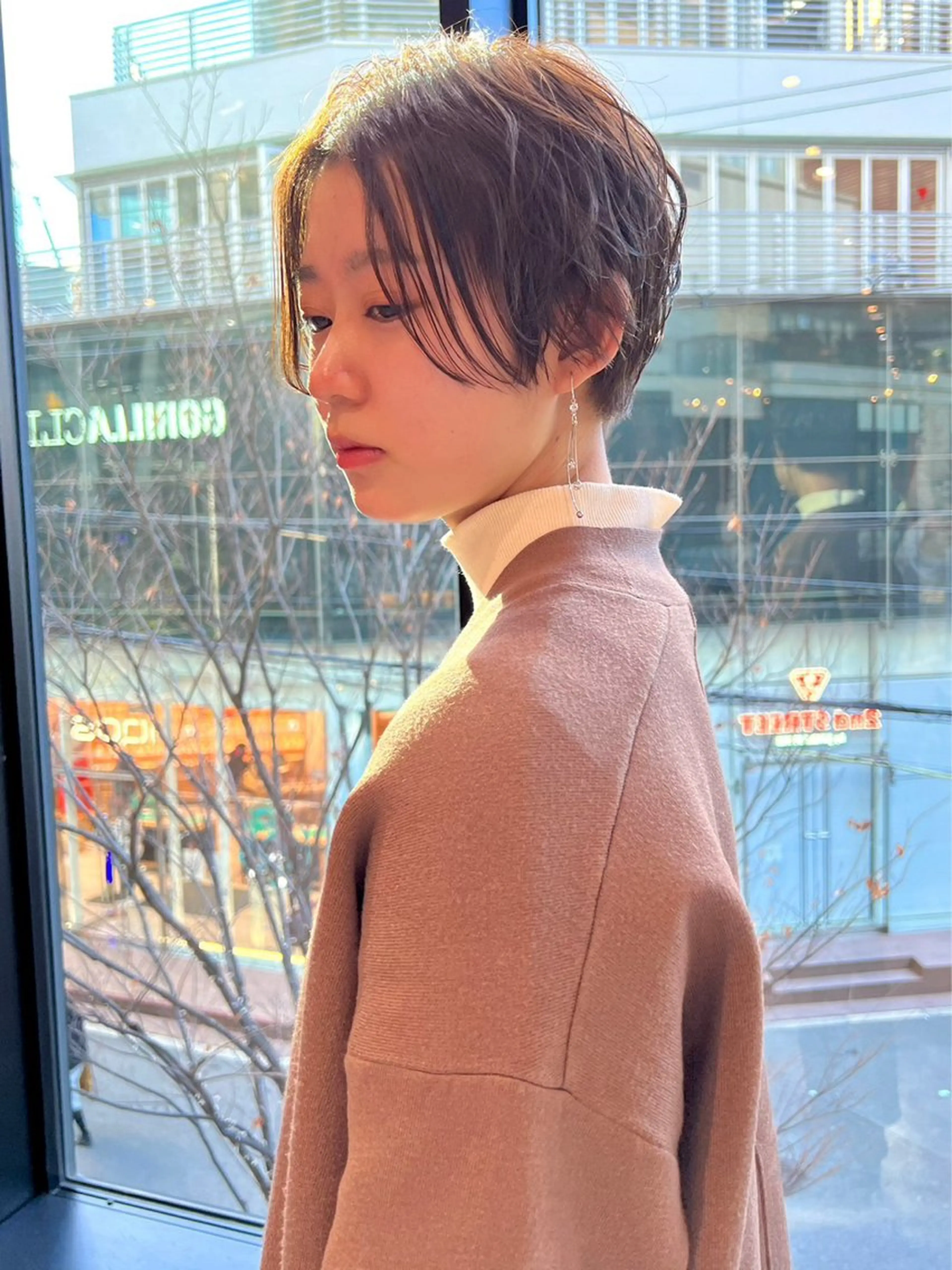 ショート 中野 栞里のヘアスタイル