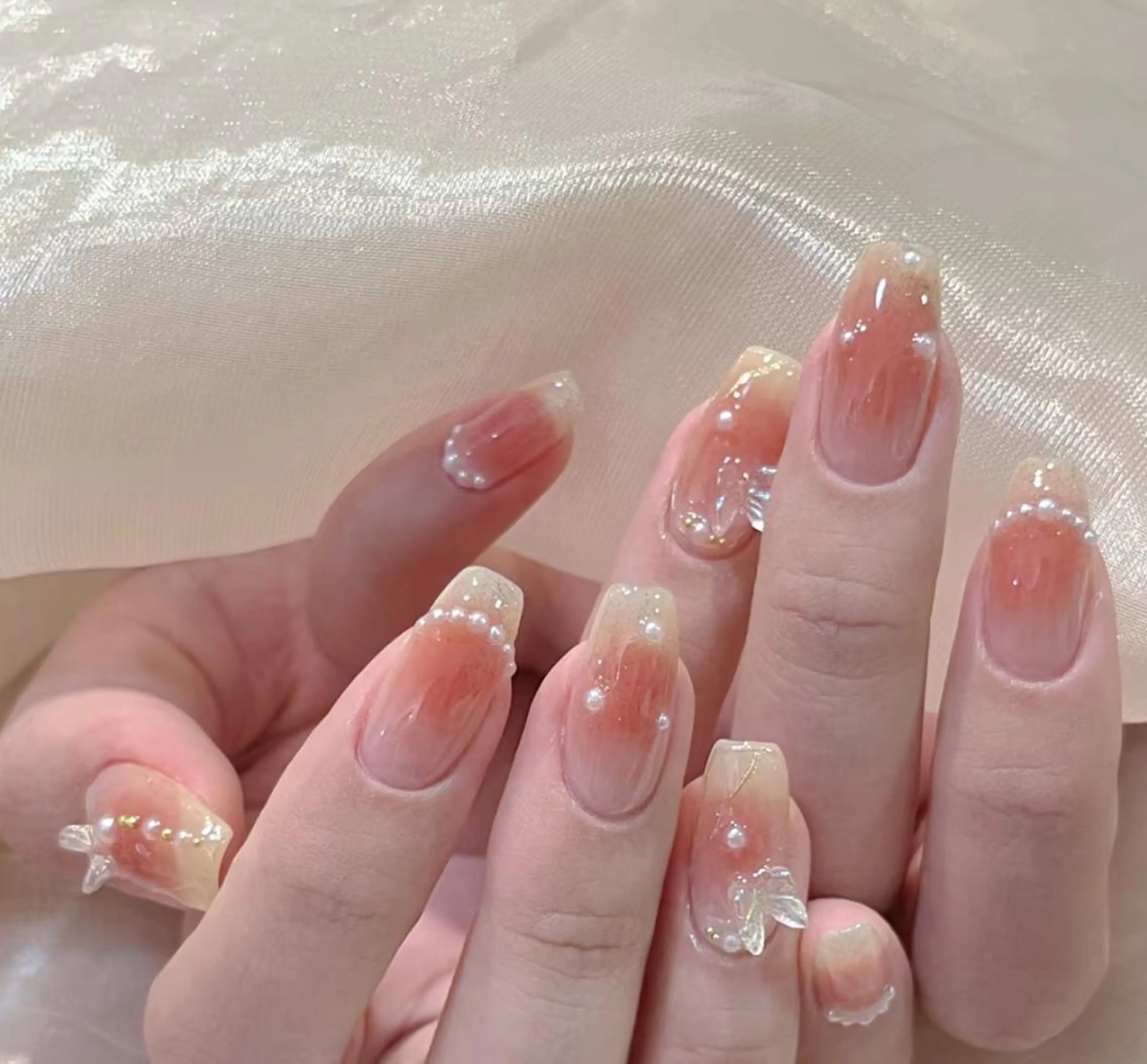 ネイル RAFFINE haru🦋🩵のネイルデザイン