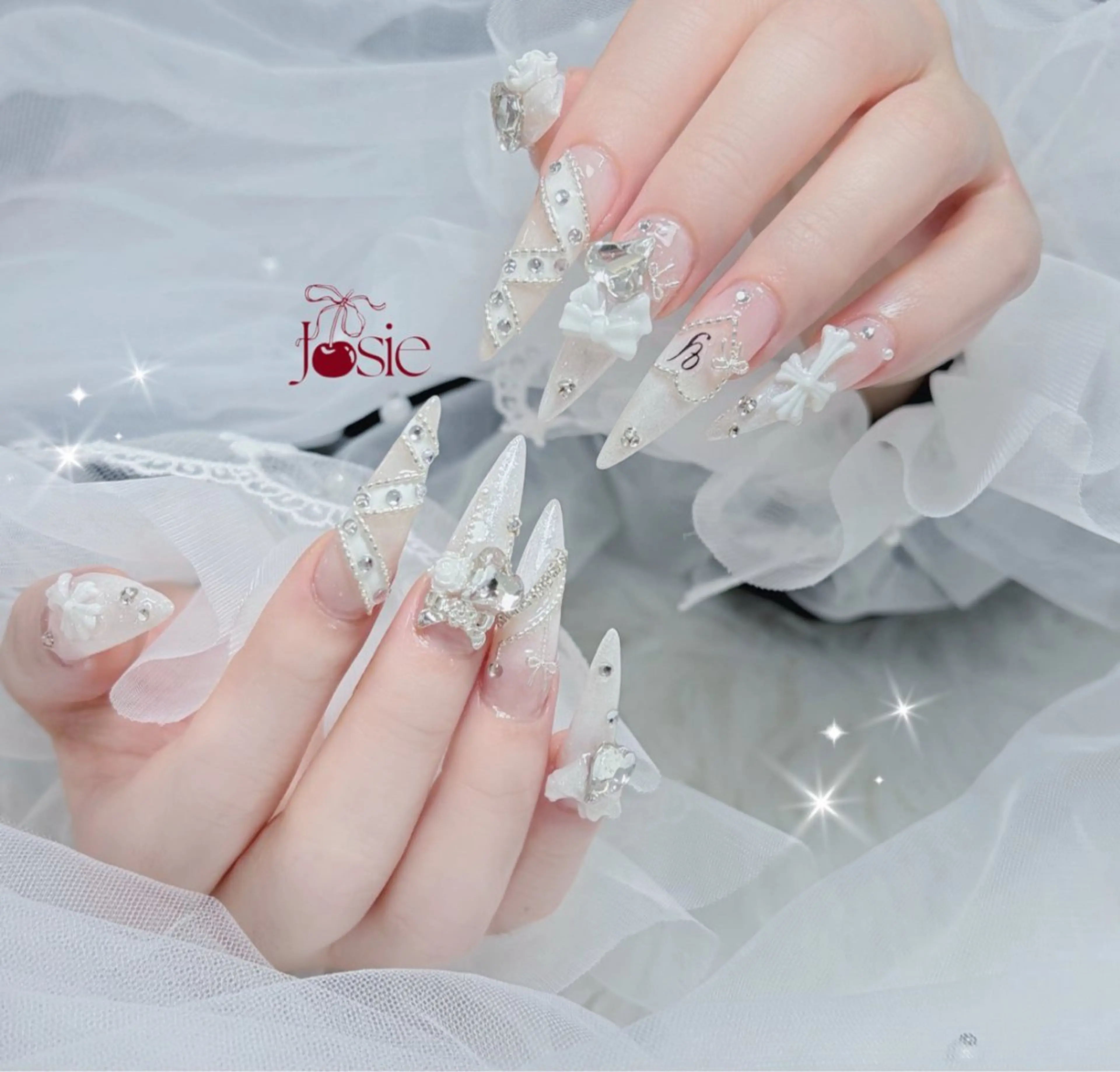 カラー グラデーションカラー ピンクカラー ハンドネイル AIN Nailのネイルデザイン
