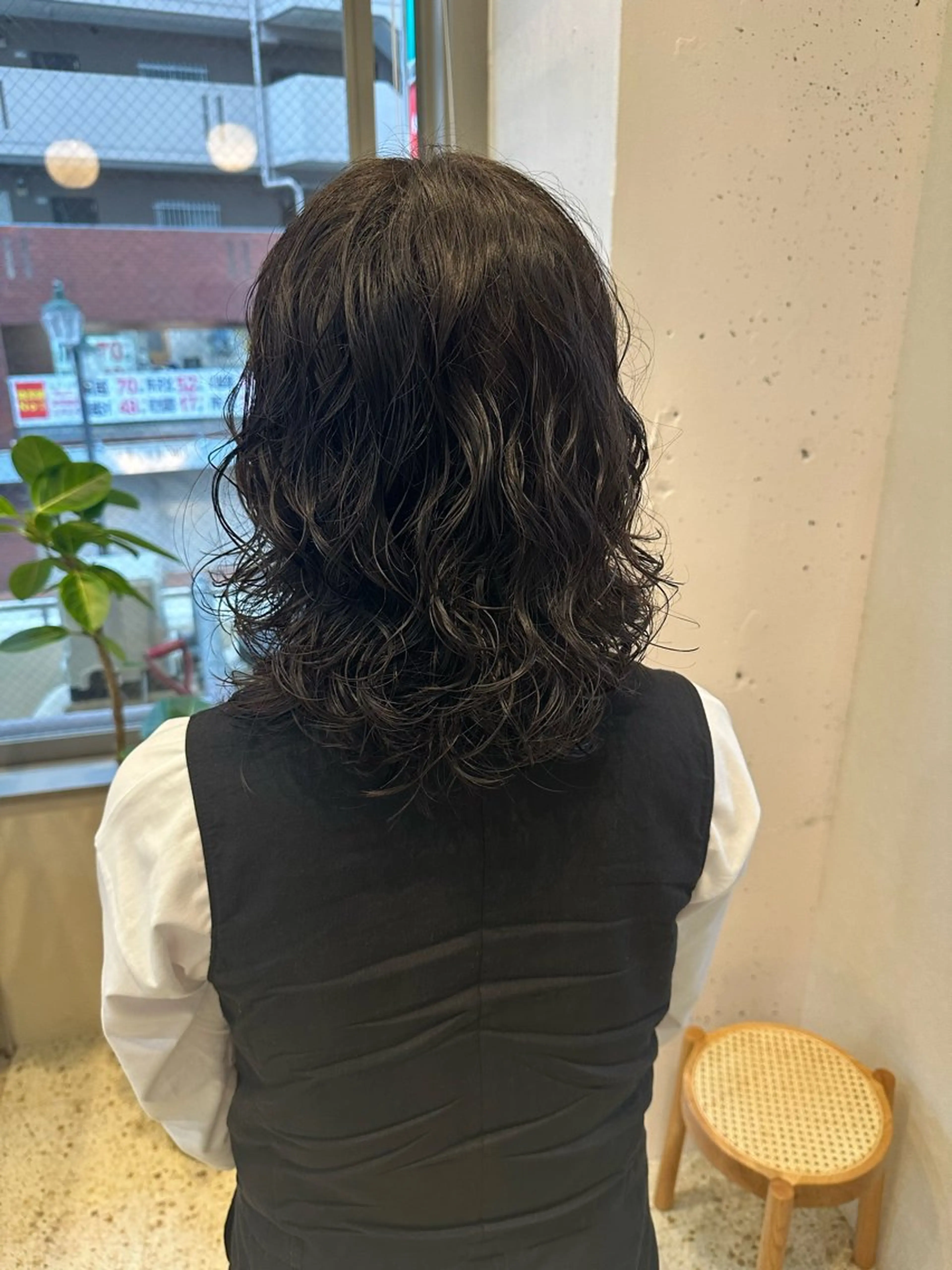 ミディアム パーマ ミディアムパーマ カット パーマ ハマベ イクト FLORENのヘアスタイル