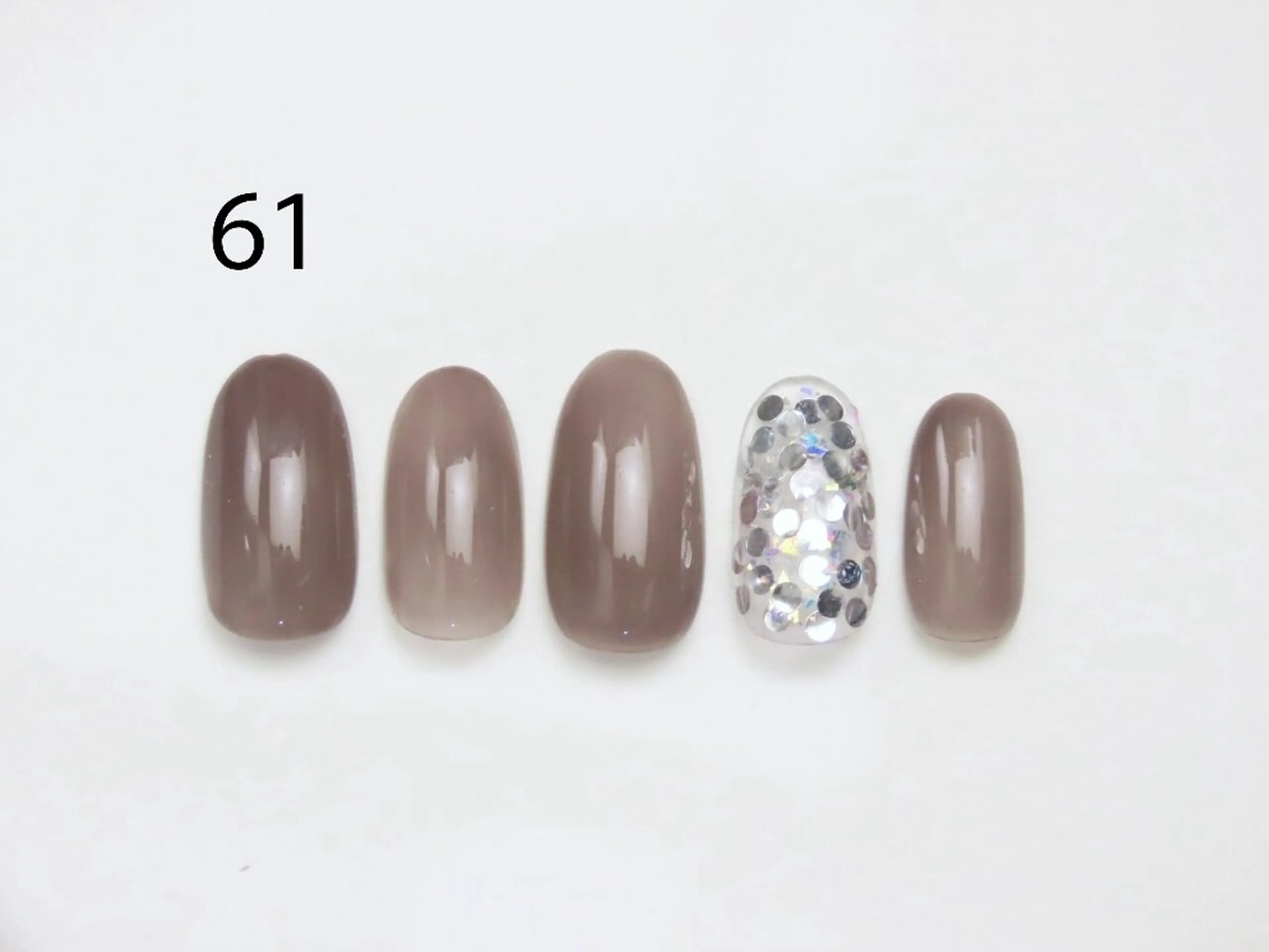 ネイル Maum 新潟店のマツエク・マツパデザイン