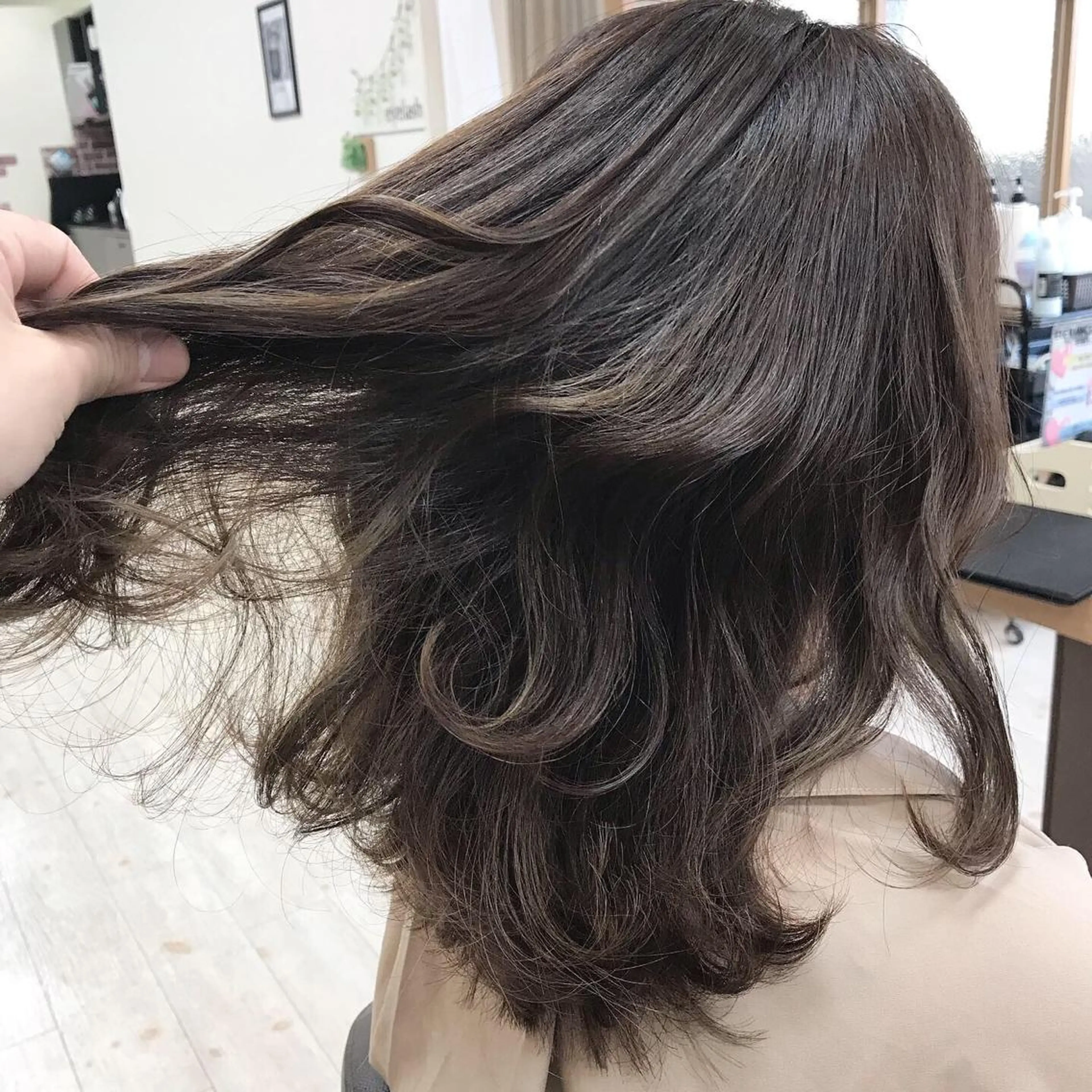 セミロング カラー カット ヘアカラー トリートメント Lien 深井店のヘアスタイル