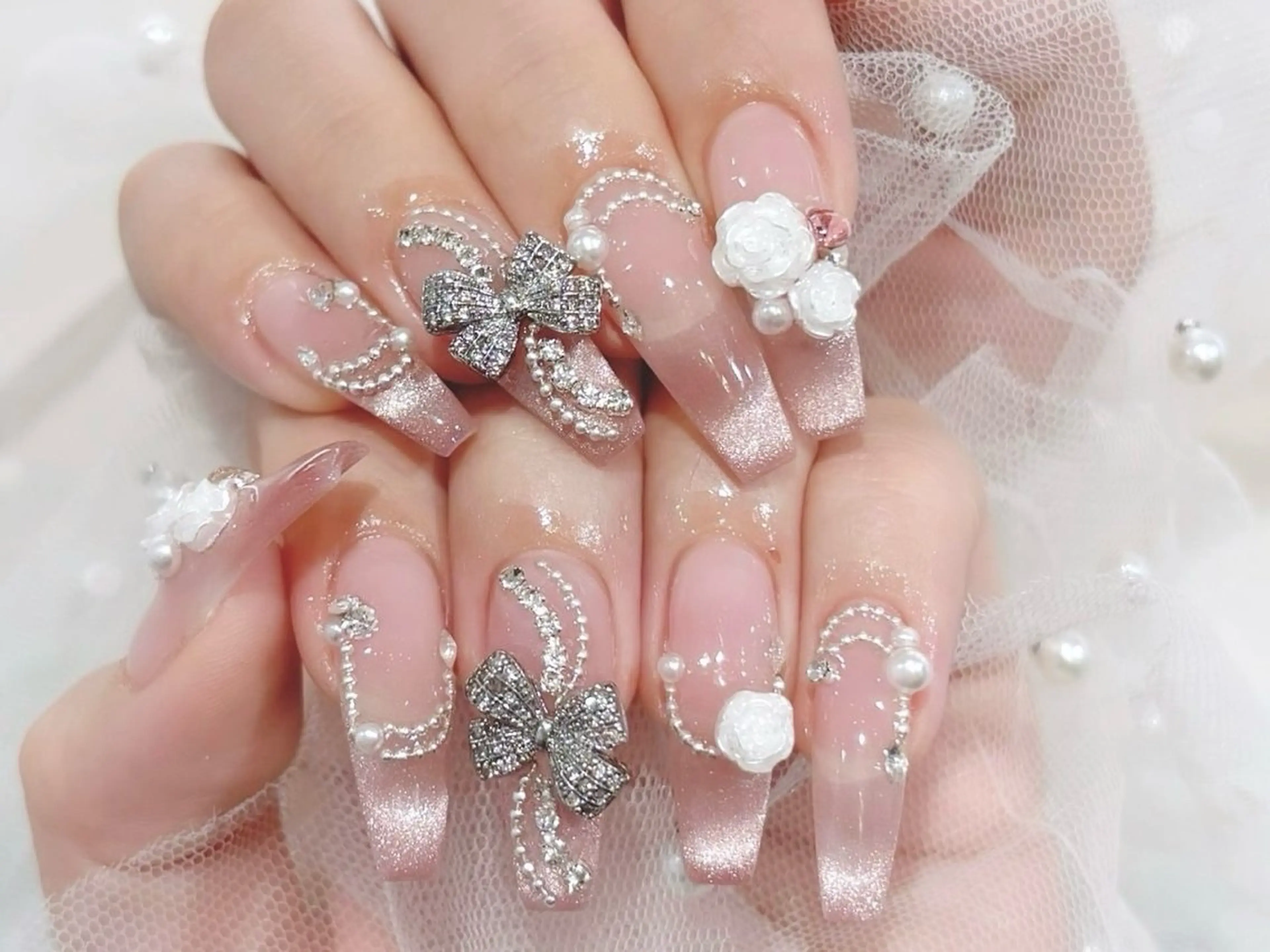 ネイル ハンドネイル ハンドケア Nova Nail Nambaのネイルデザイン