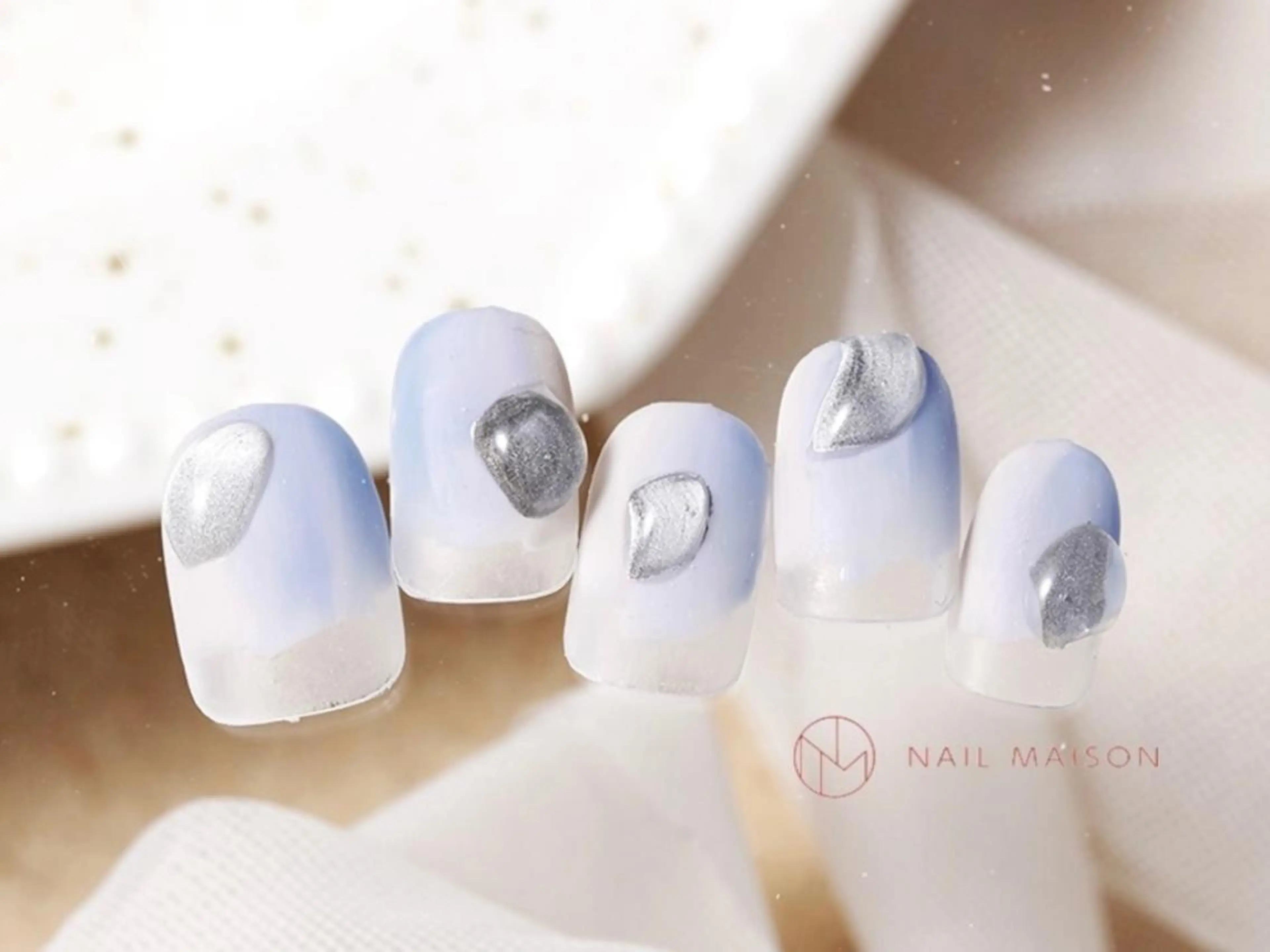 ネイル T RIRIKAのネイルデザイン