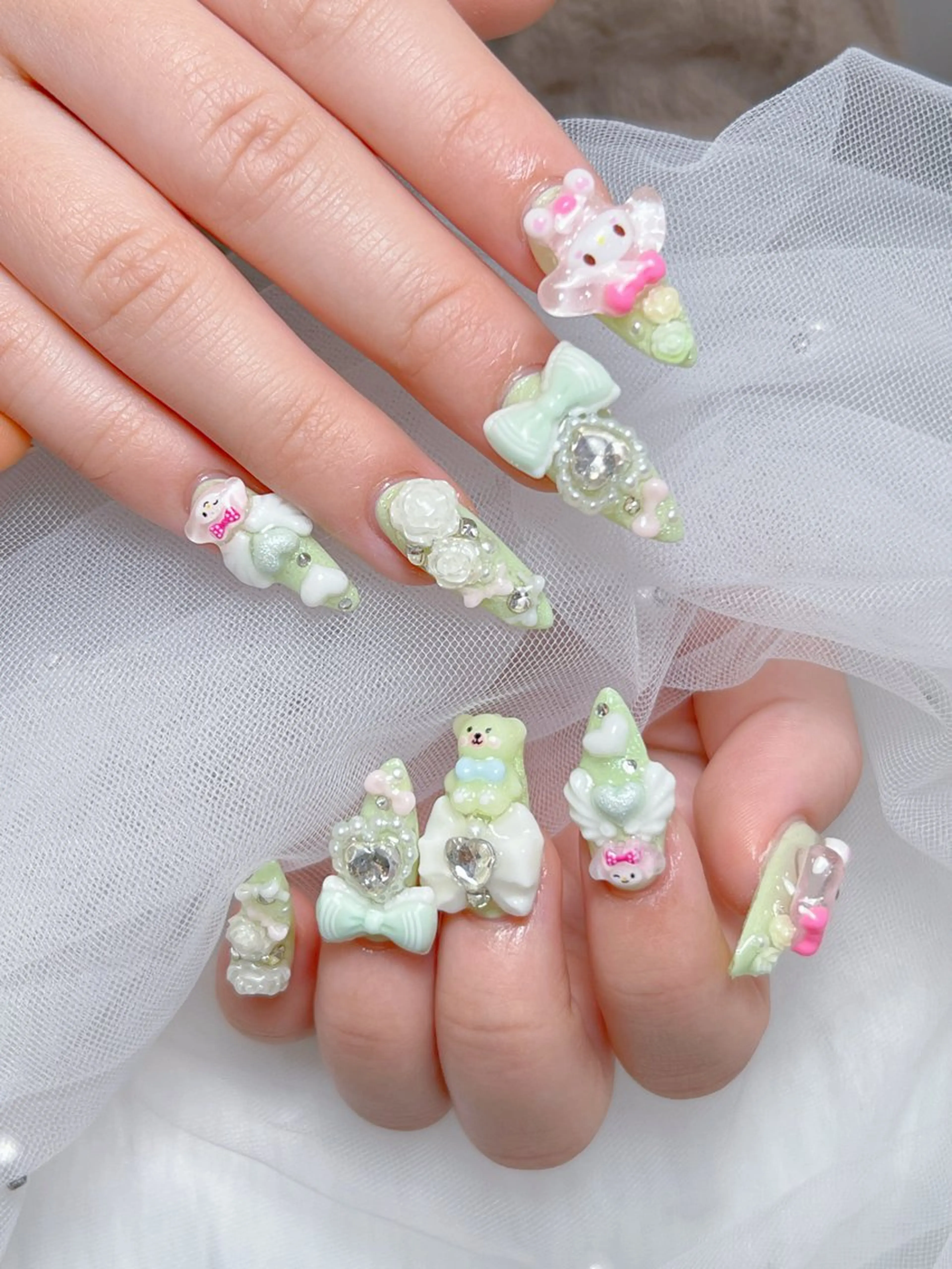 ネイル アートネイル オーロラネイル チークネイル 長さ出し フットネイル Miya _nailのネイルデザイン