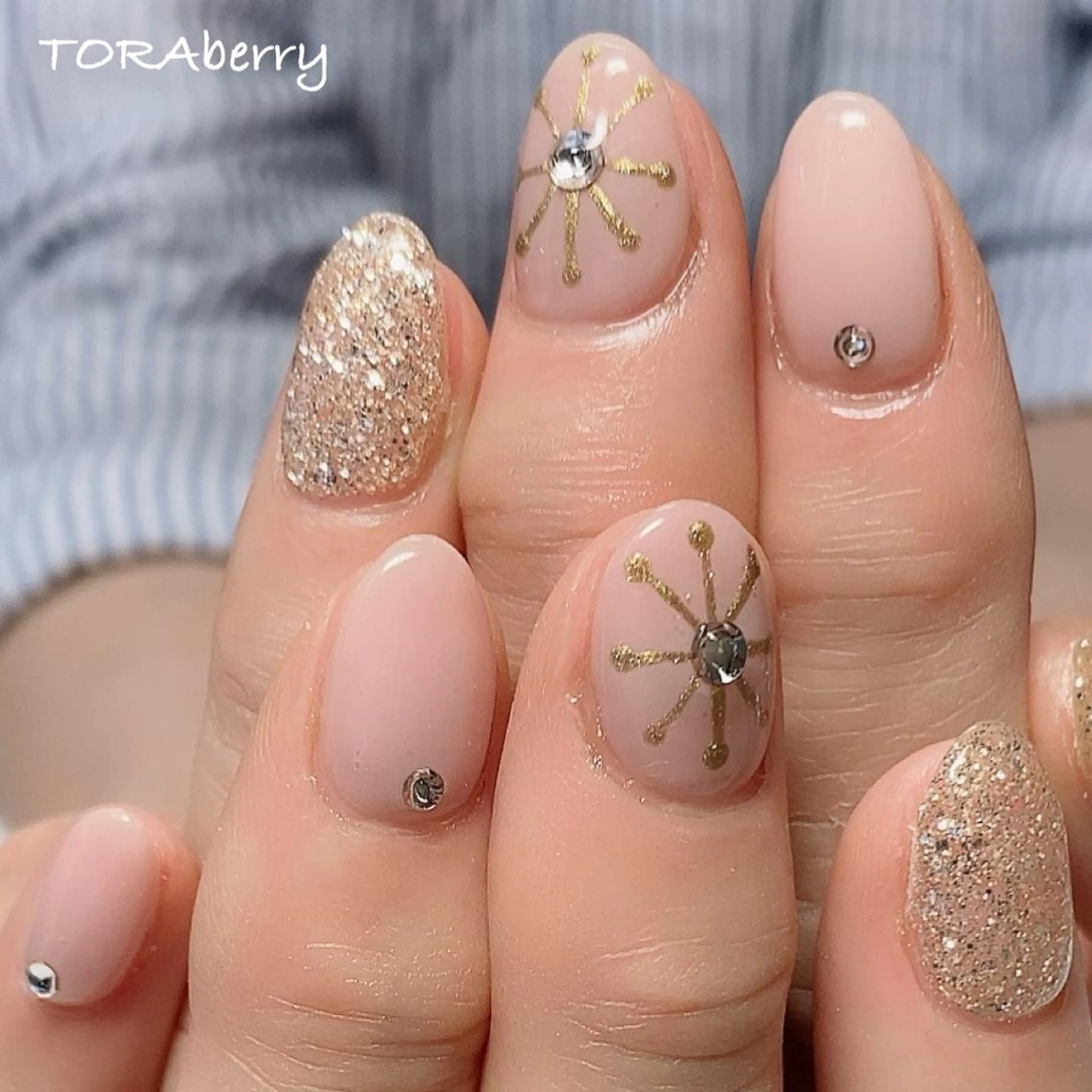ネイル ハンドネイル ネイリスト なつみのネイルデザイン