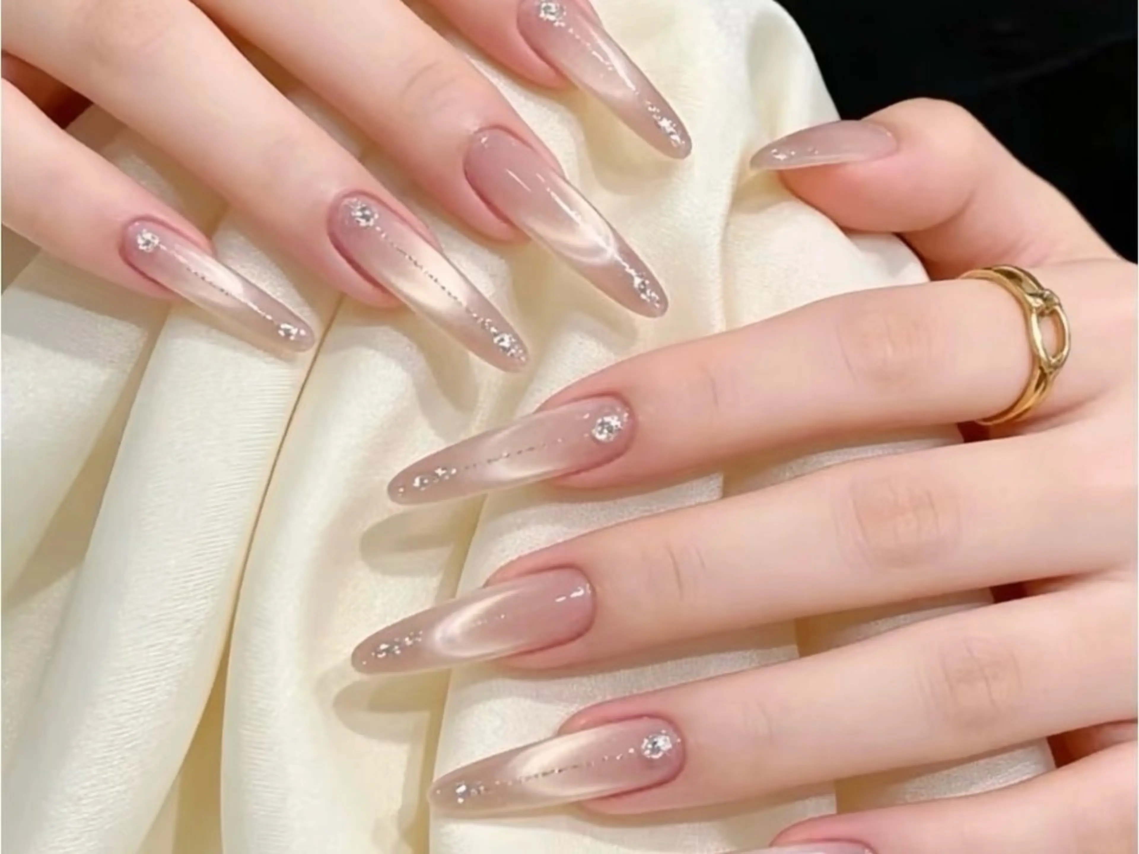 ネイル アートネイル べっ甲ネイル チークネイル 長さ出し フットネイル ハンドネイル ハンドケア ラッキーネイルサロン 西川口東口店のネイルデザイン