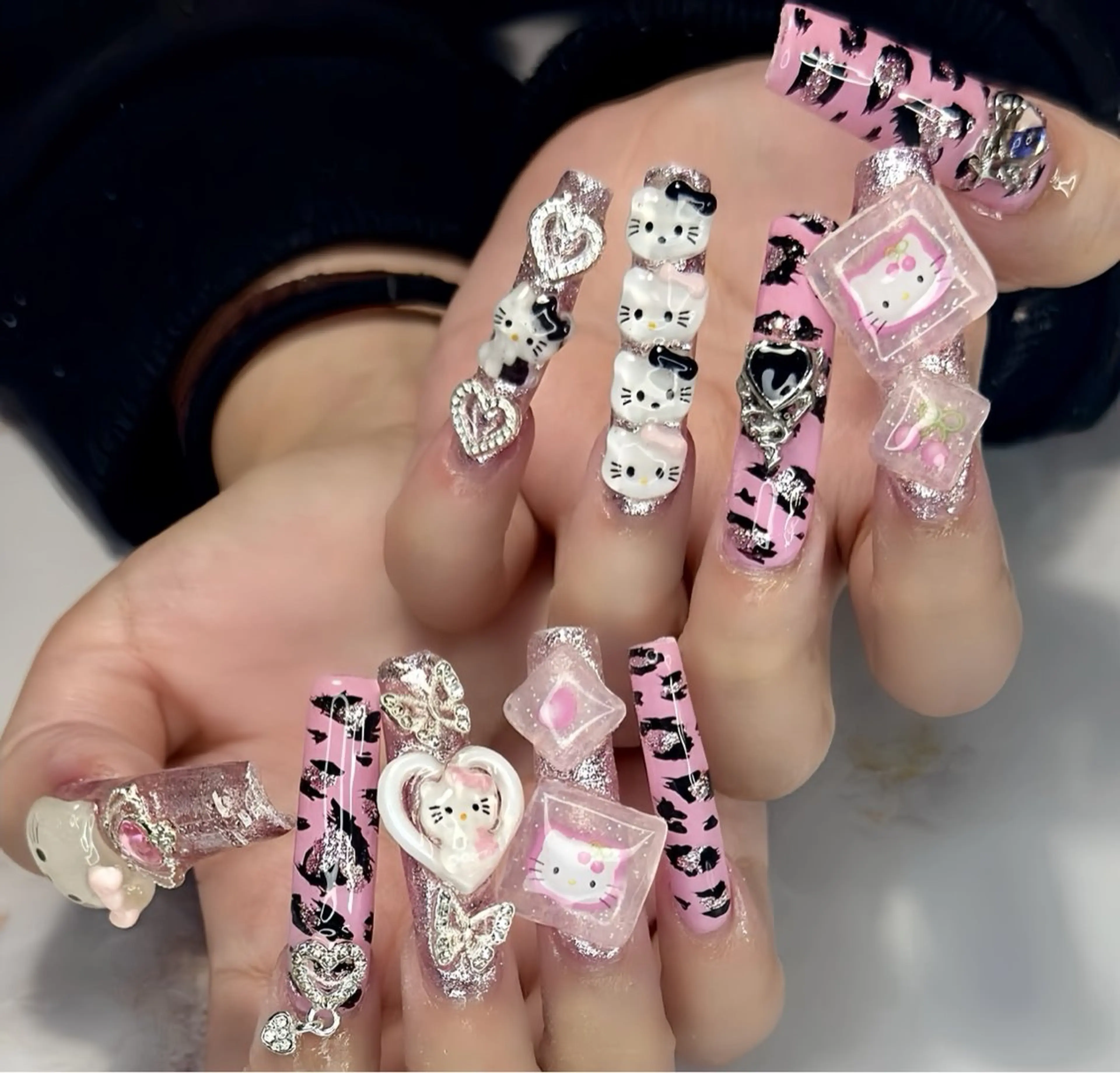 ネイル アートネイル フレンチネイル ジェルネイル 韓国ネイル ミラーネイル ハンドネイル Rin Nail 新大久保店のネイルデザイン