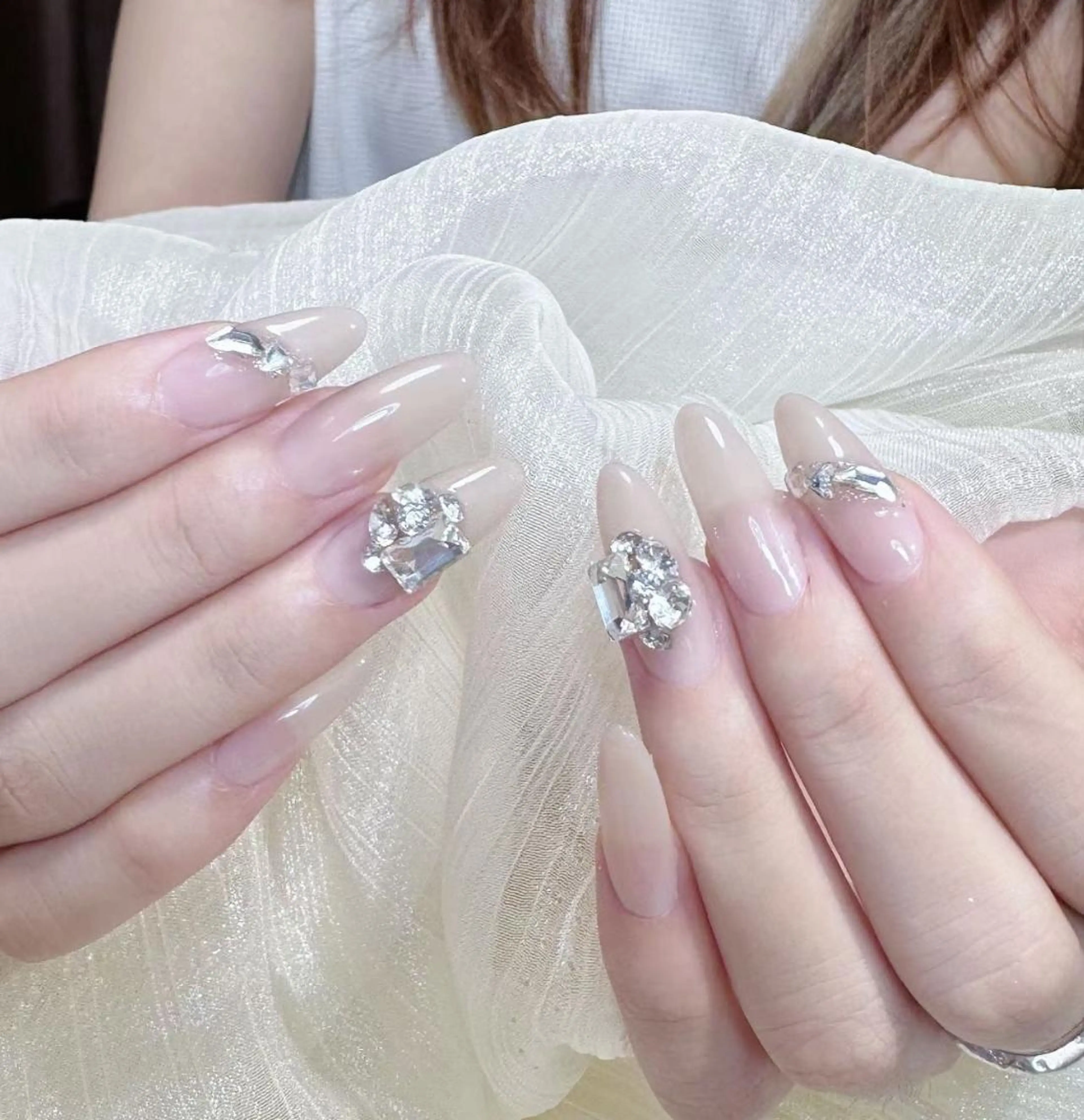 ネイル 長さ出し ネイルチップ Queens テイのネイルデザイン