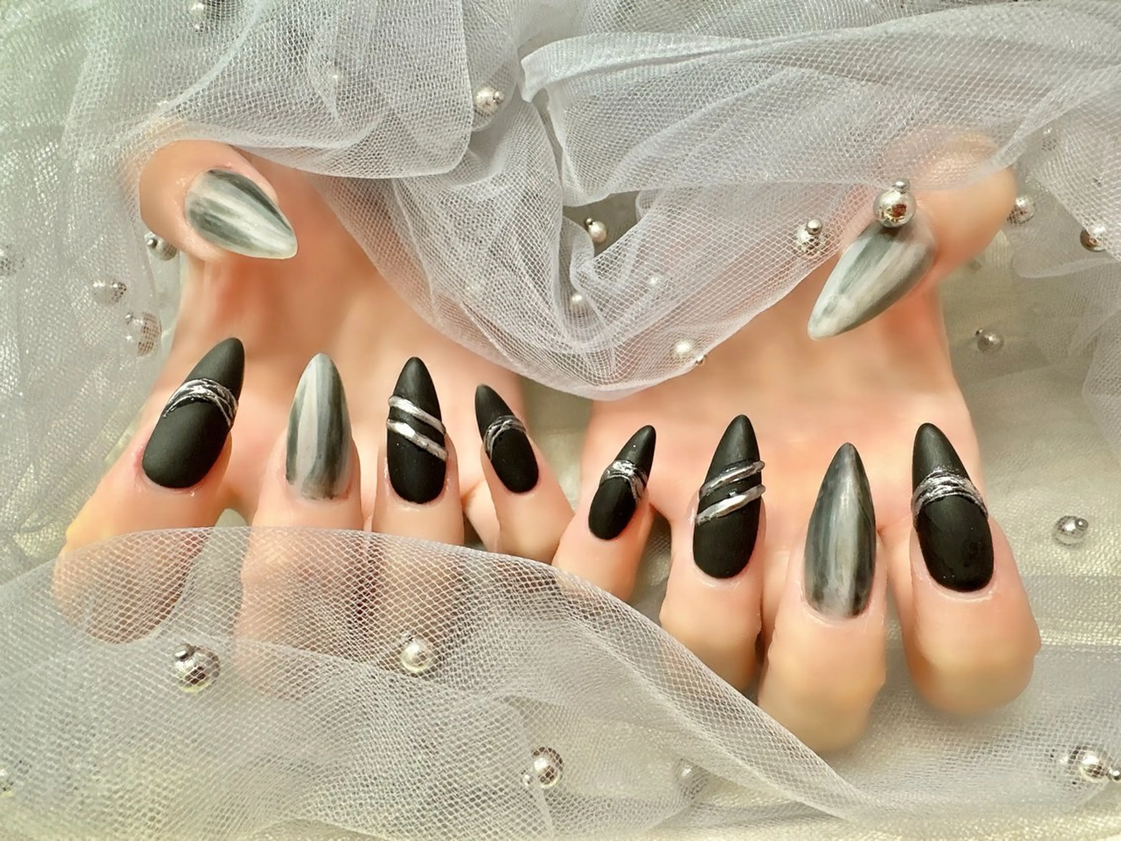 ネイル Luna K.のネイルデザイン