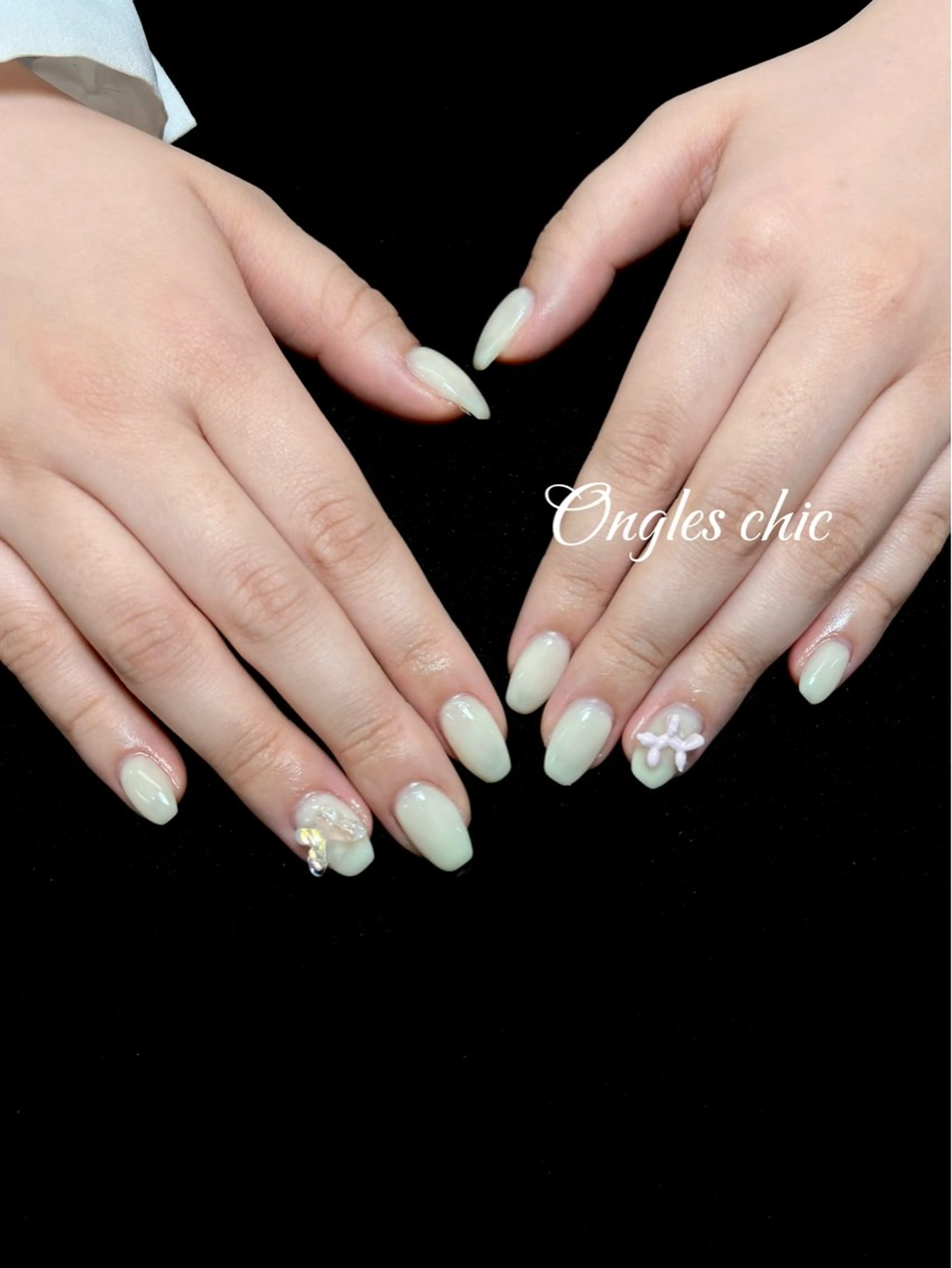 ネイル ハンドネイル ongles chicのネイルデザイン