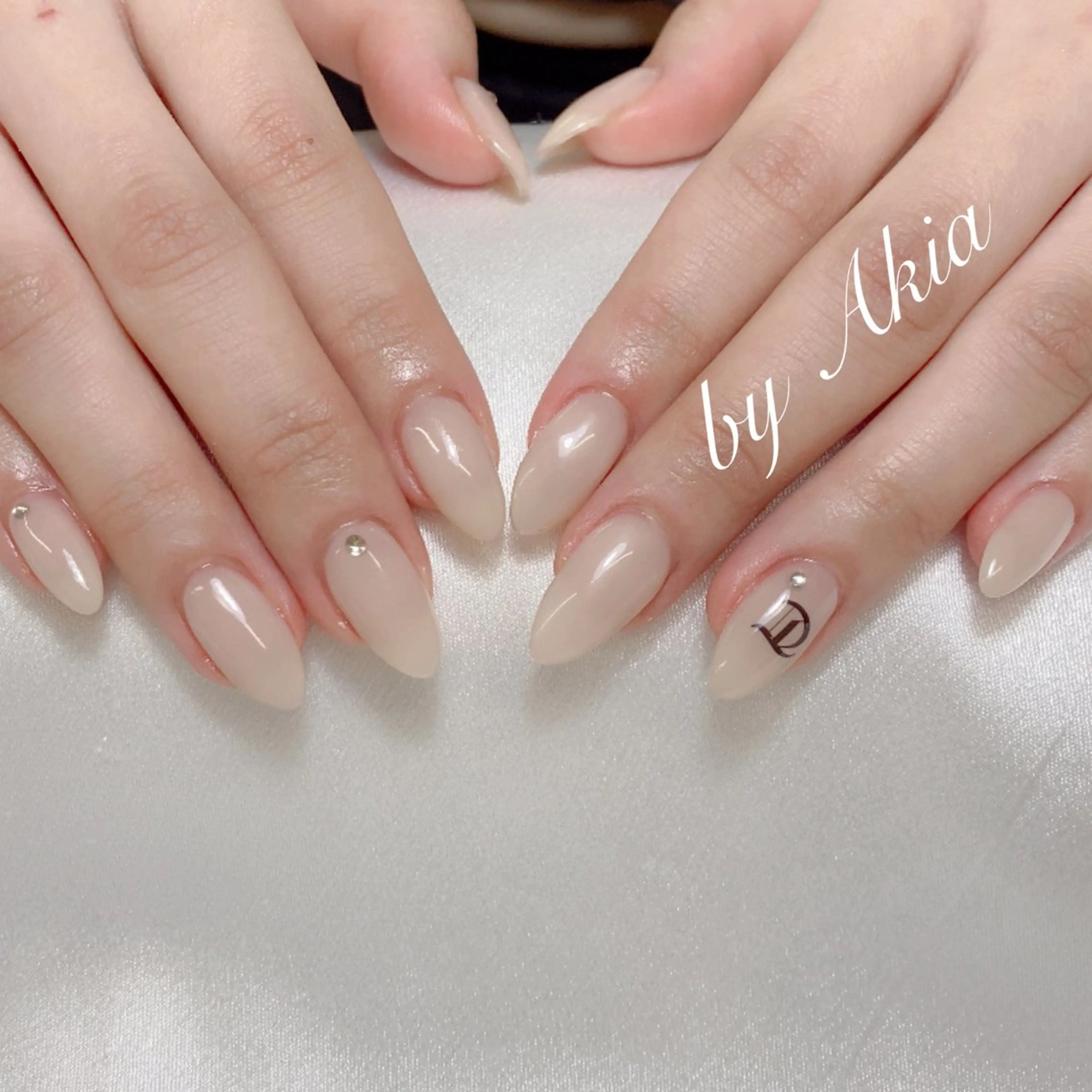 ネイル ハンドネイル ハンドケア 閨匠ビューティサロン 新橋店のネイルデザイン