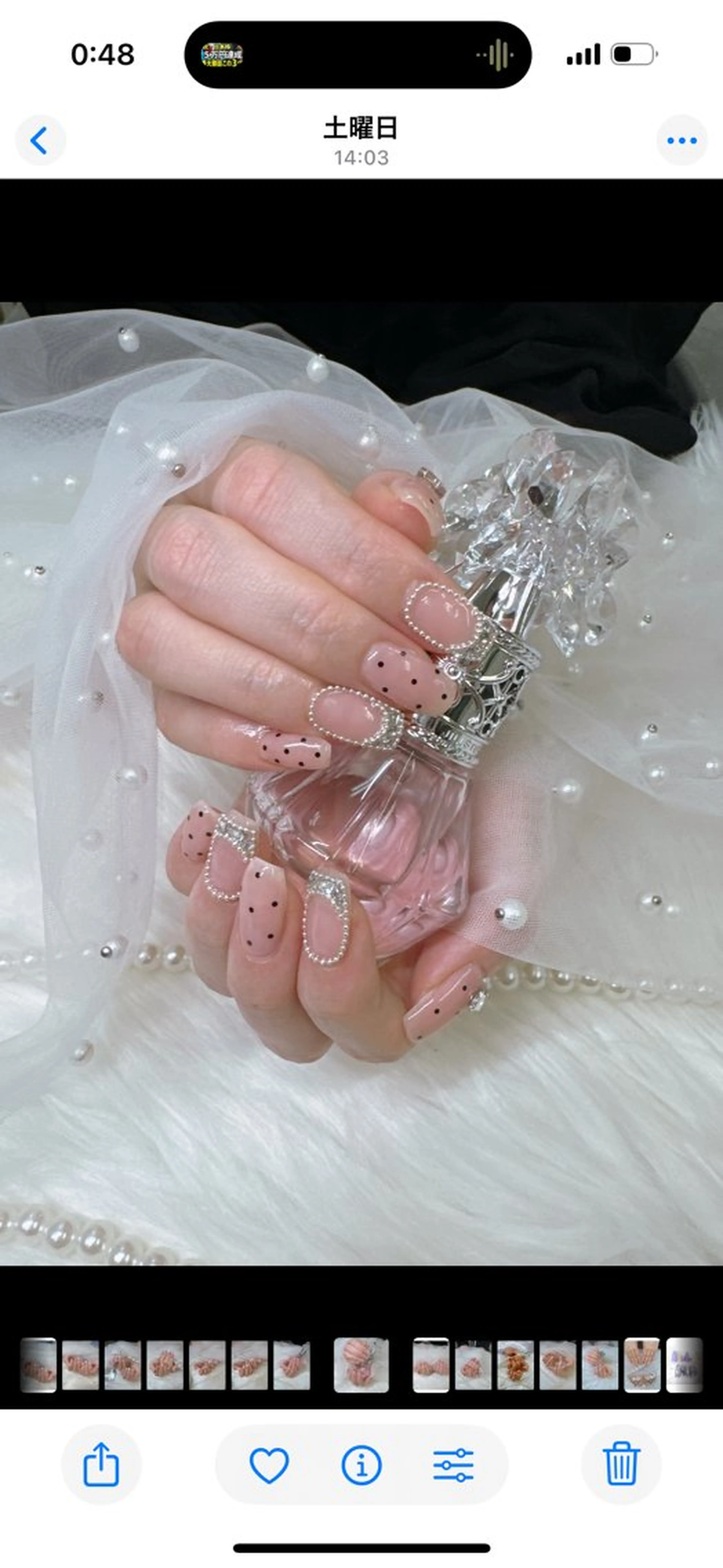 ネイル アートネイル ドット フレンチネイル ガラスフレンチ キラキラネイル ハンドネイル Queeens nailのネイルデザイン