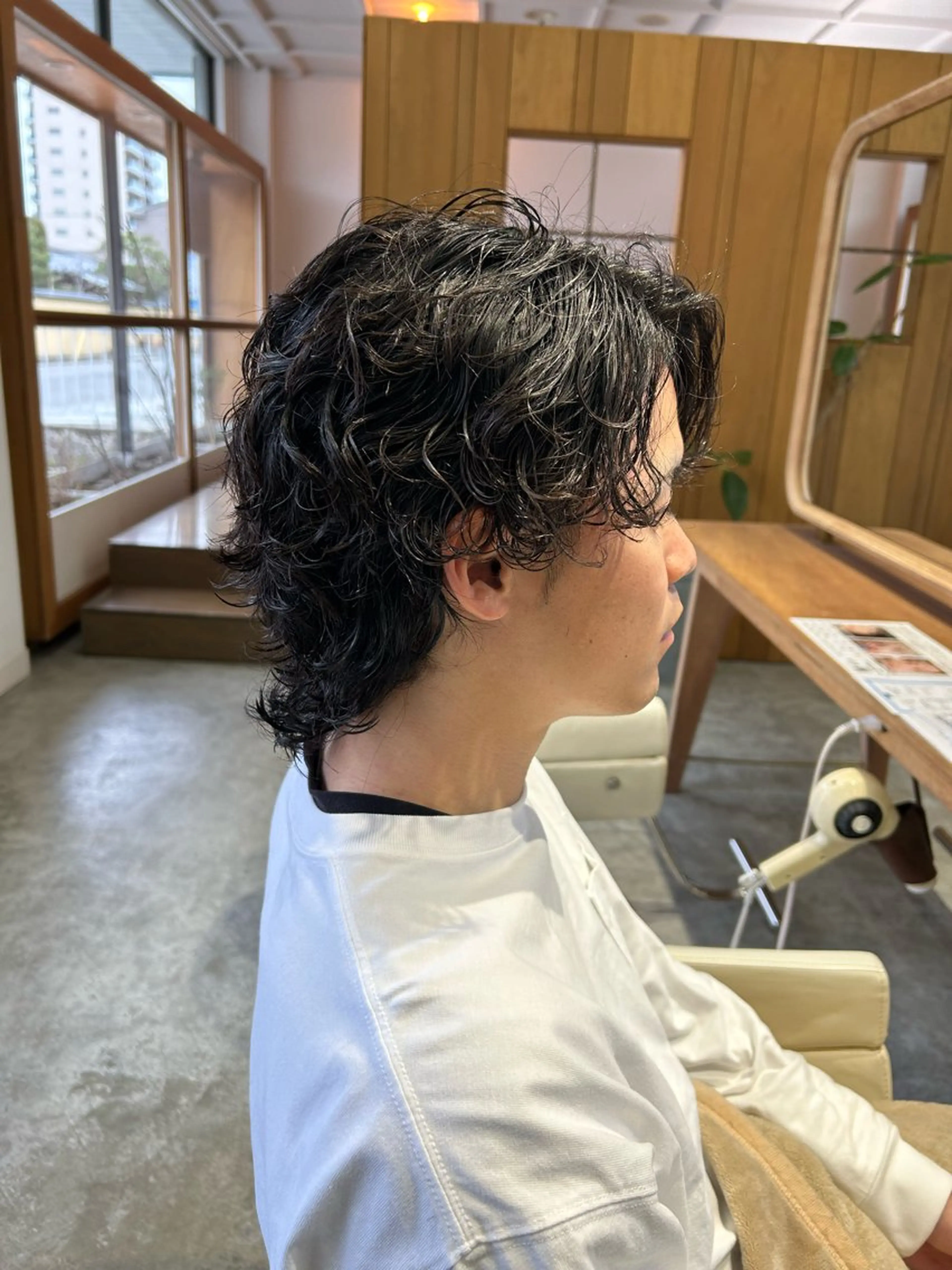 ショート パーマ メンズ メンズパーマ 波巻きパーマ メンズウルフカット ウルフカット カット パーマ 佐藤 悠生 メンズパーマ.カットのヘアスタイル