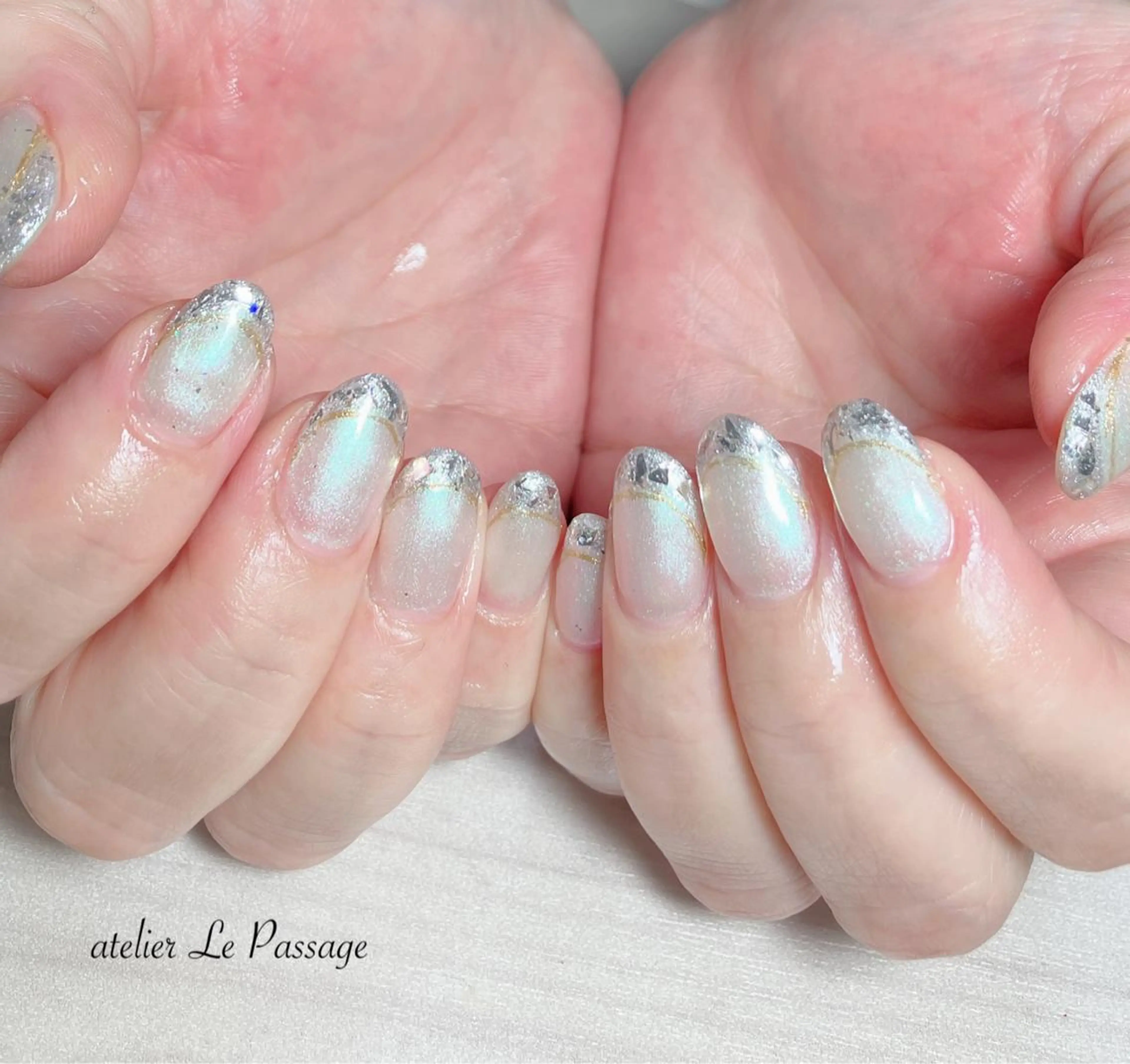 ネイル フレンチネイル ジェルネイル ガラスフレンチ オフィスネイル パラジェル Atelier Le Passage所属・h nakatsukaのネイルデザイン