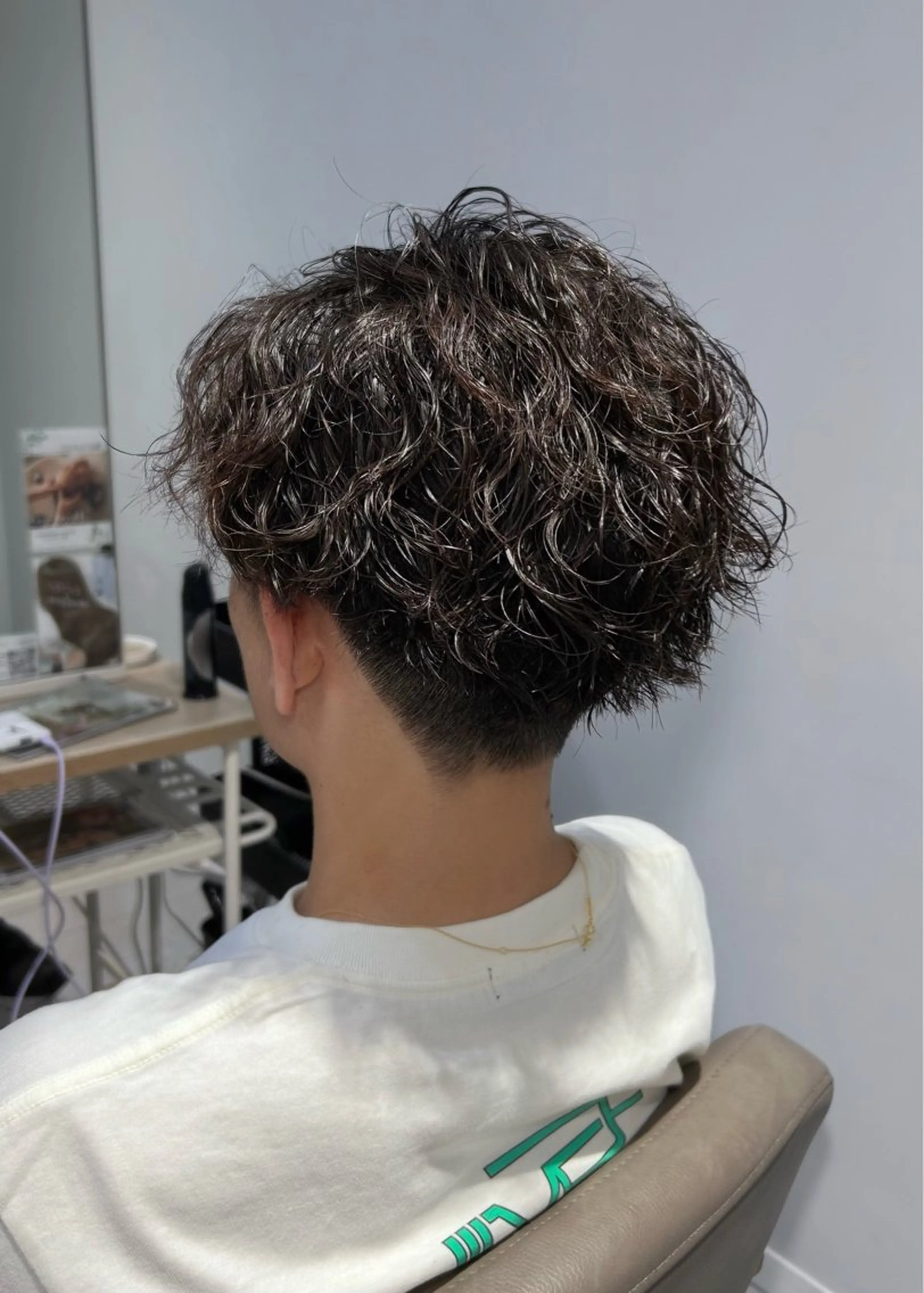 ショート メンズ メンズパーマ 波巻きパーマ カット パーマ レイヤーカット⛓ hina🩶のヘアスタイル