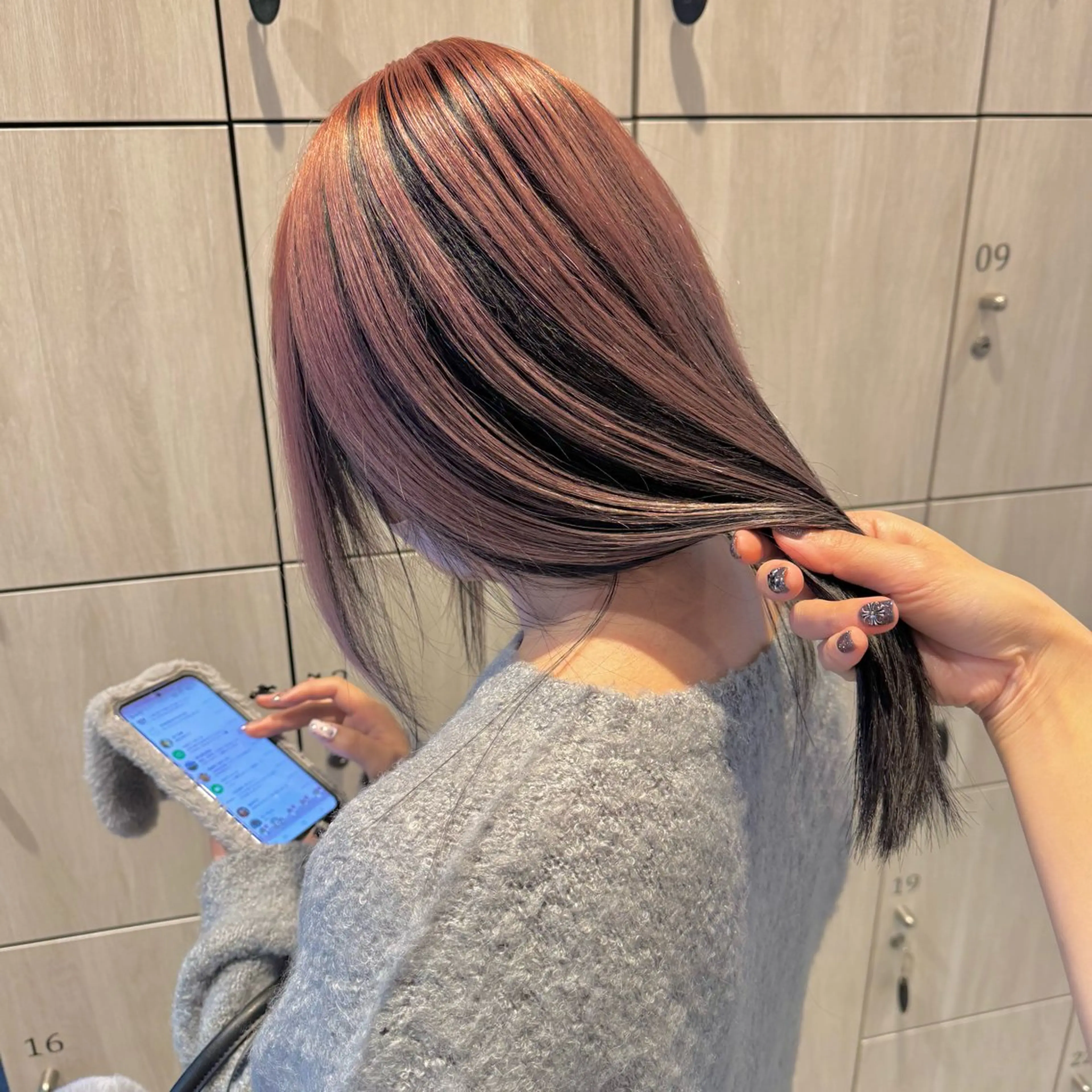 セミロング カラー ピンクカラー ヘアカラー トリートメント 伊藤 深月のヘアスタイル