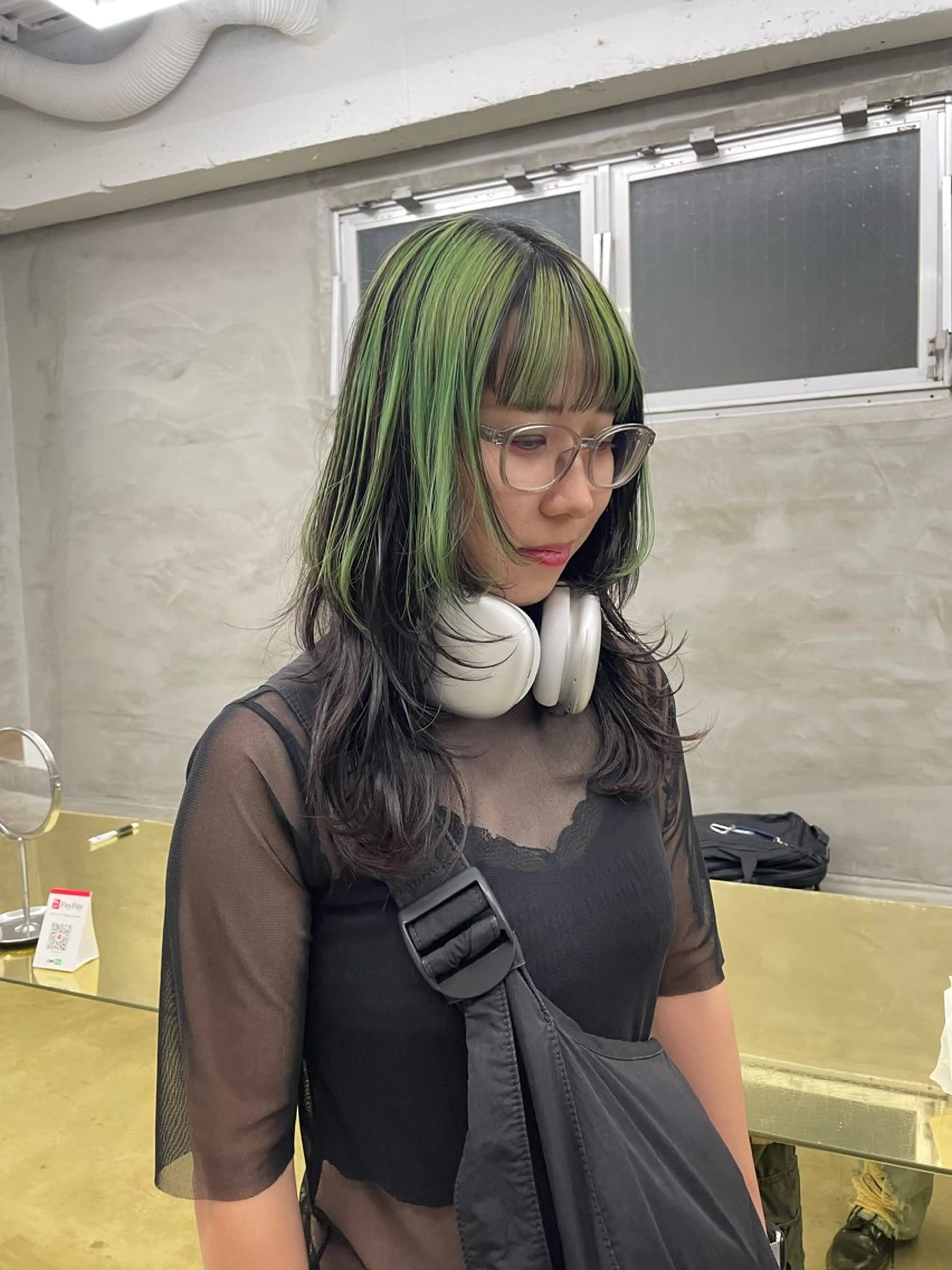 ミディアム カラー ヘアカラー トリートメント ハイトーン/レイヤー 🌸さくらのヘアスタイル