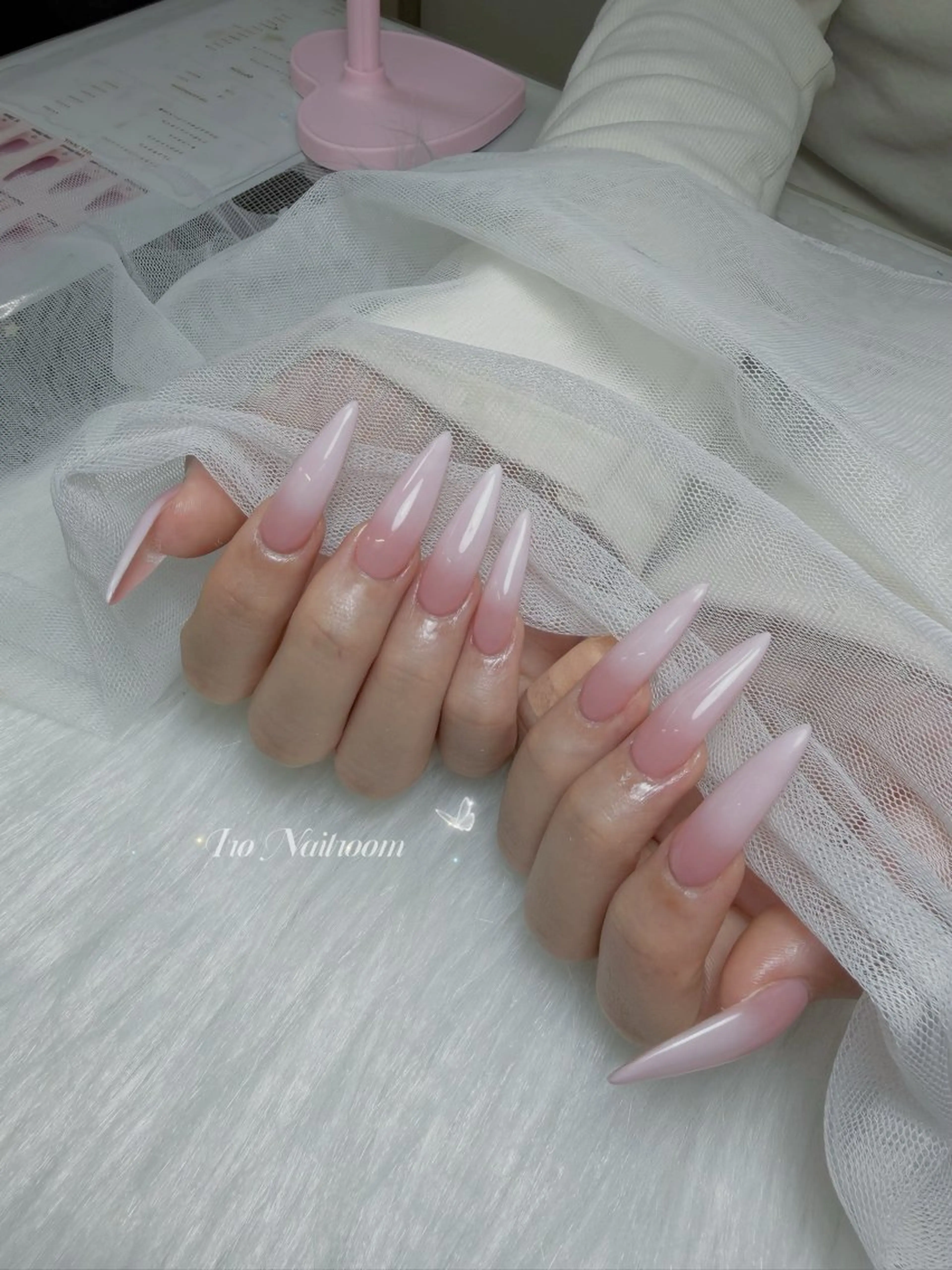 ネイル ハンドネイル IRO Nail Studioのネイルデザイン
