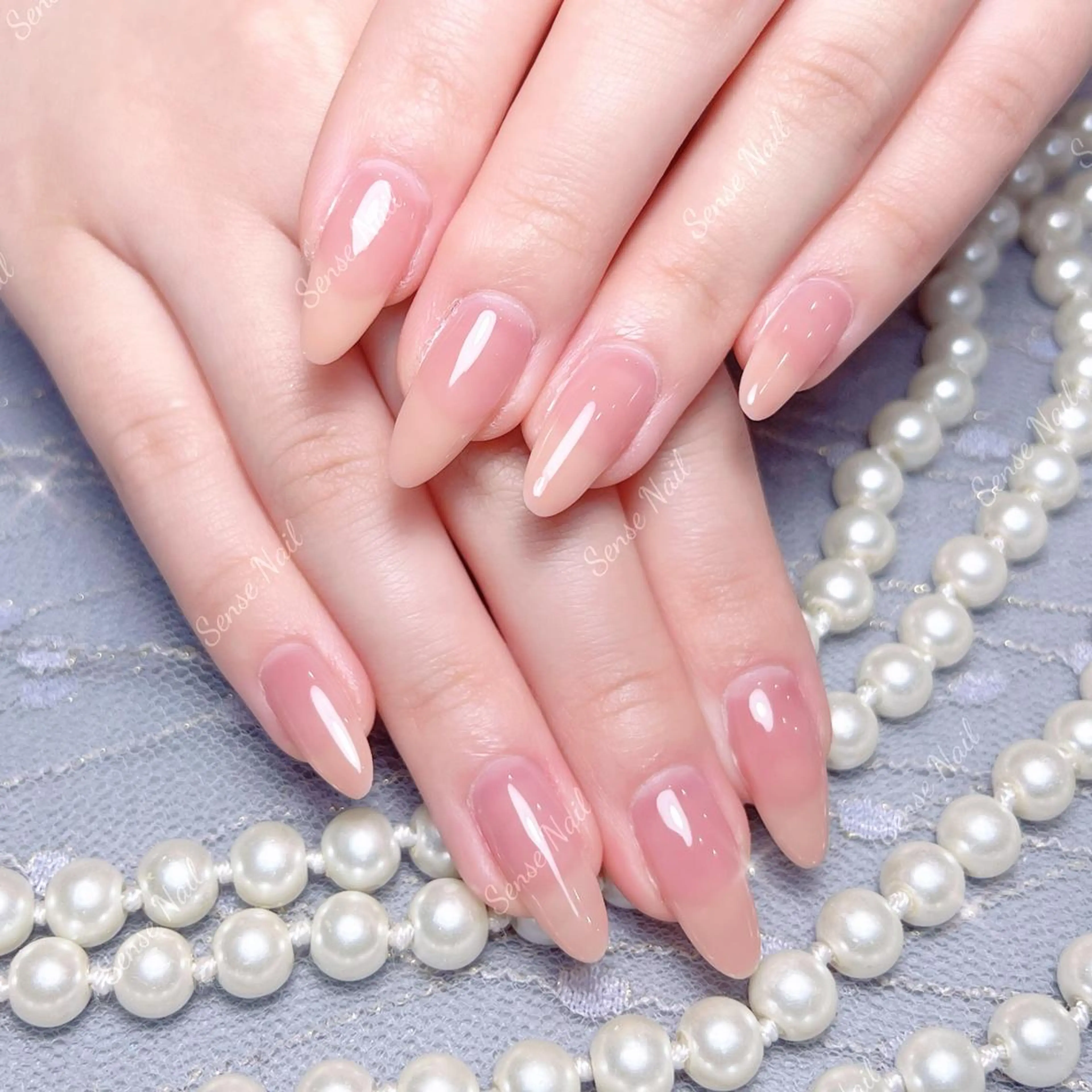 ネイル ハンドネイル ハンドケア Queening 🦋のネイルデザイン