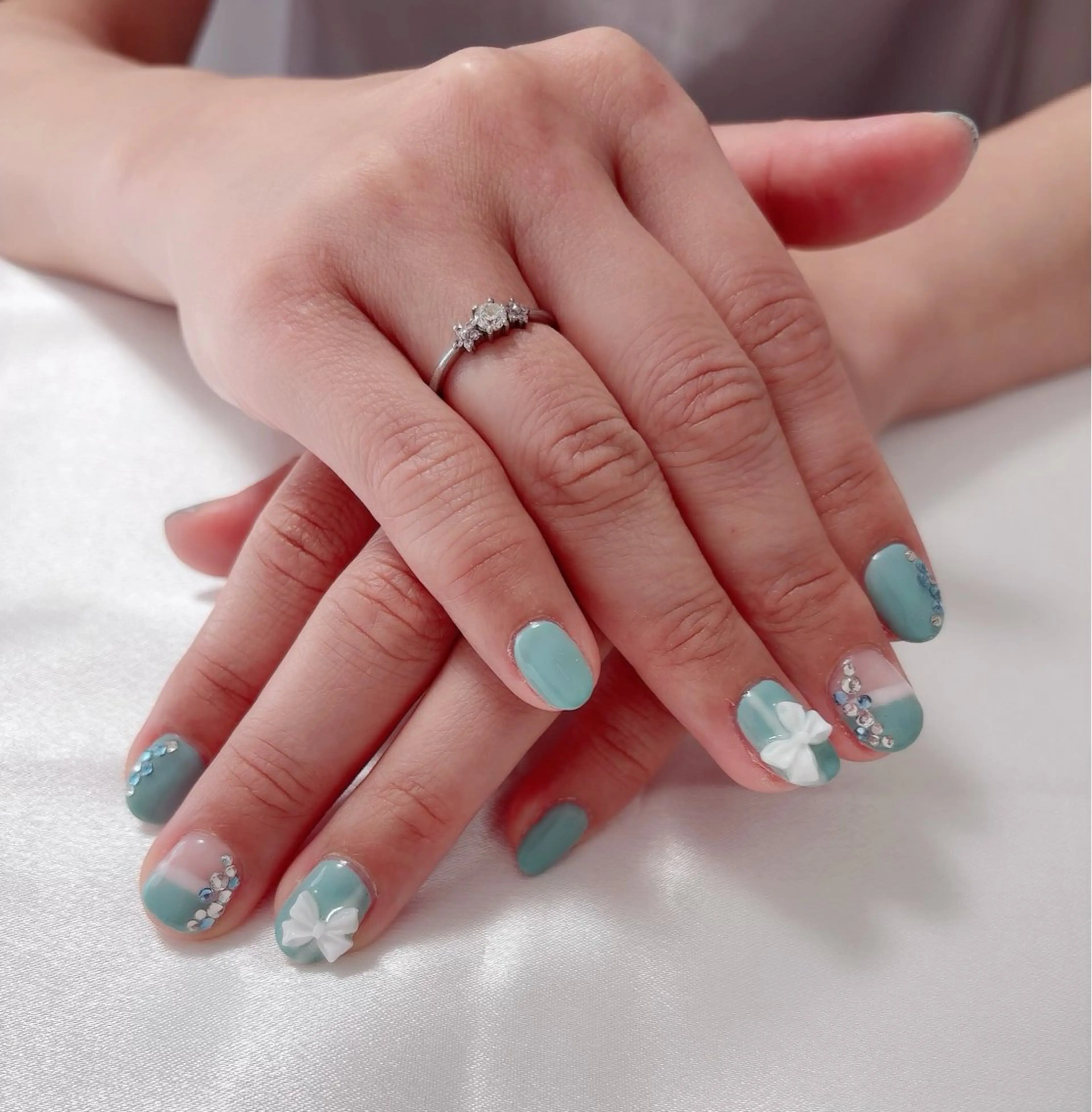 ネイル キラキラネイル nail lumièreのネイルデザイン