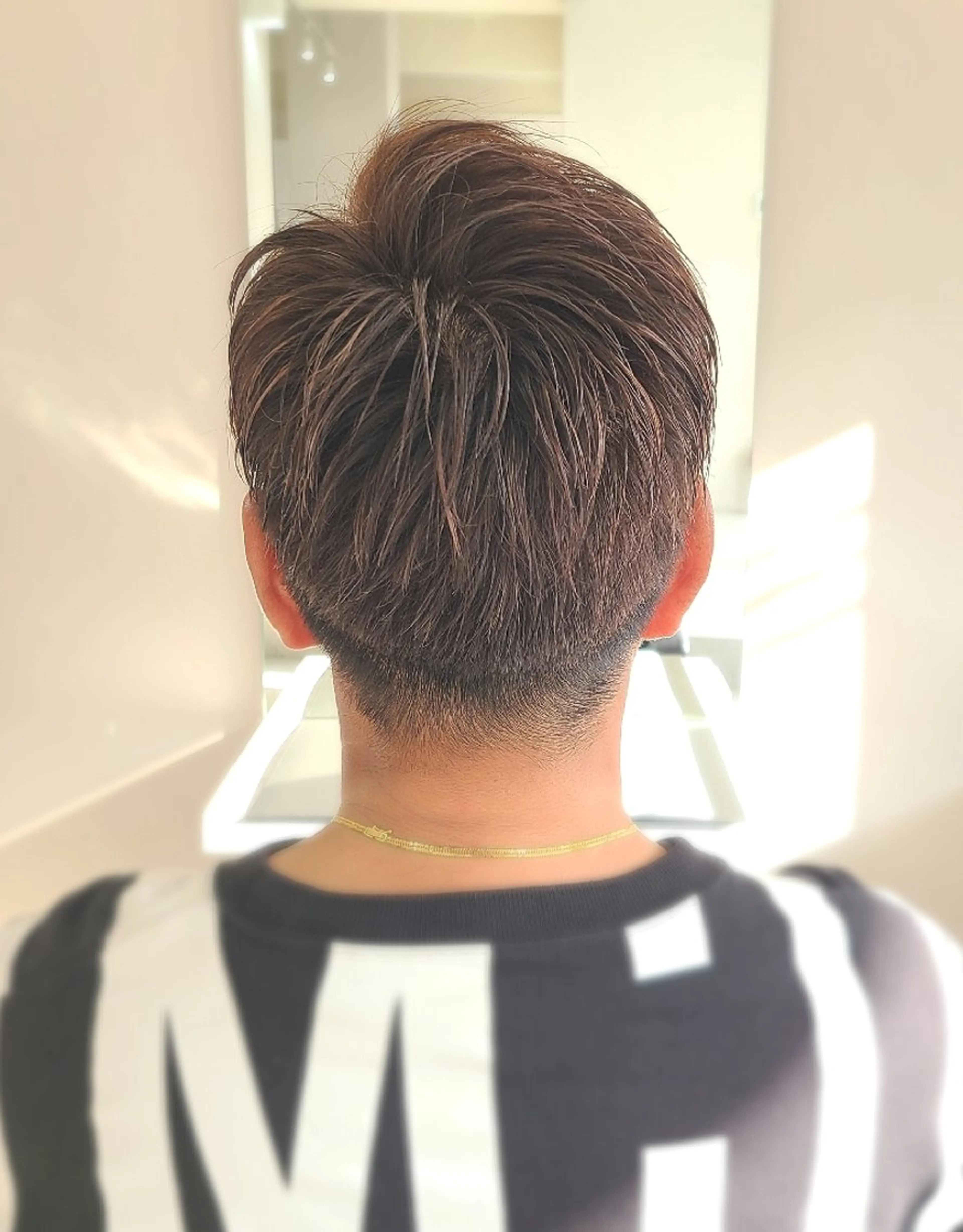 ショート メンズ カラー メンズハイライト ハイライトカラー ハイライト カット ヘアカラー 桐島 令奈のヘアスタイル