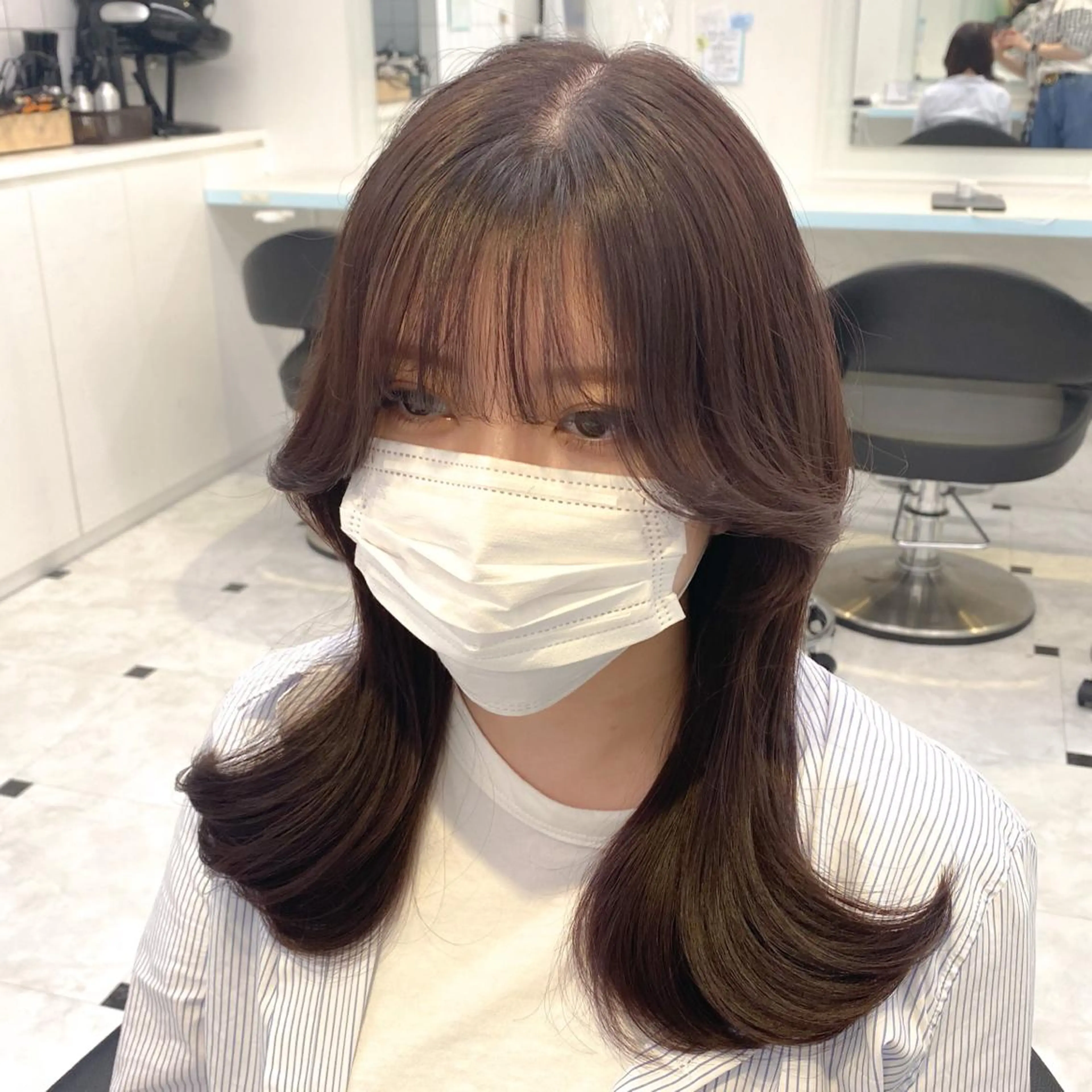 セミロング カラー ヘアアレンジ ディープラベンダー ラベンダーカラー くびれヘア おくれ毛 カット ヘアカラー トリートメント ヘッドスパ ヘアセット 💖韓国ヘアの匠 💖TAKUMI💖のヘアスタイル